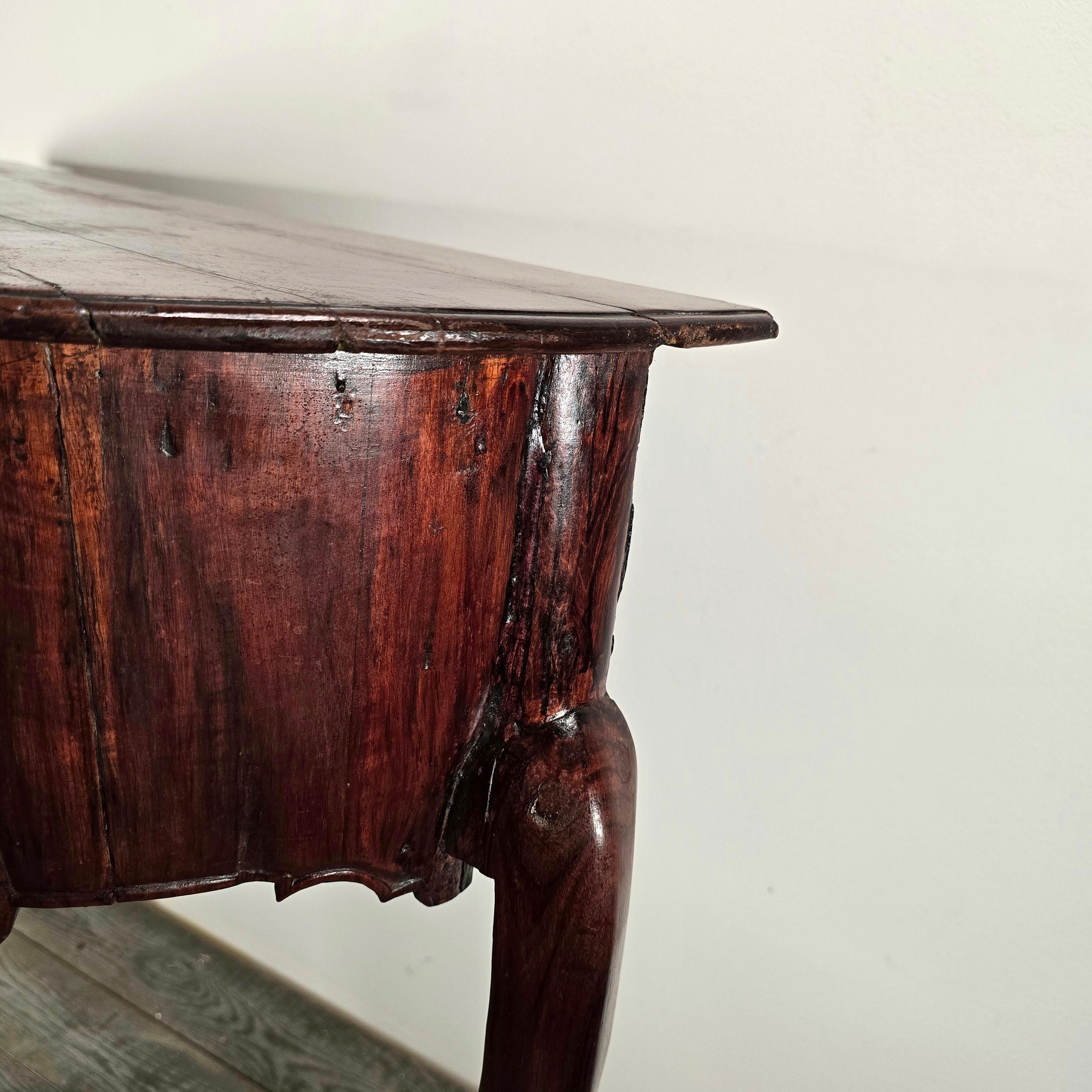 Naive Konsole aus westindischem Palisanderholz des 18. (Rosenholz) im Angebot