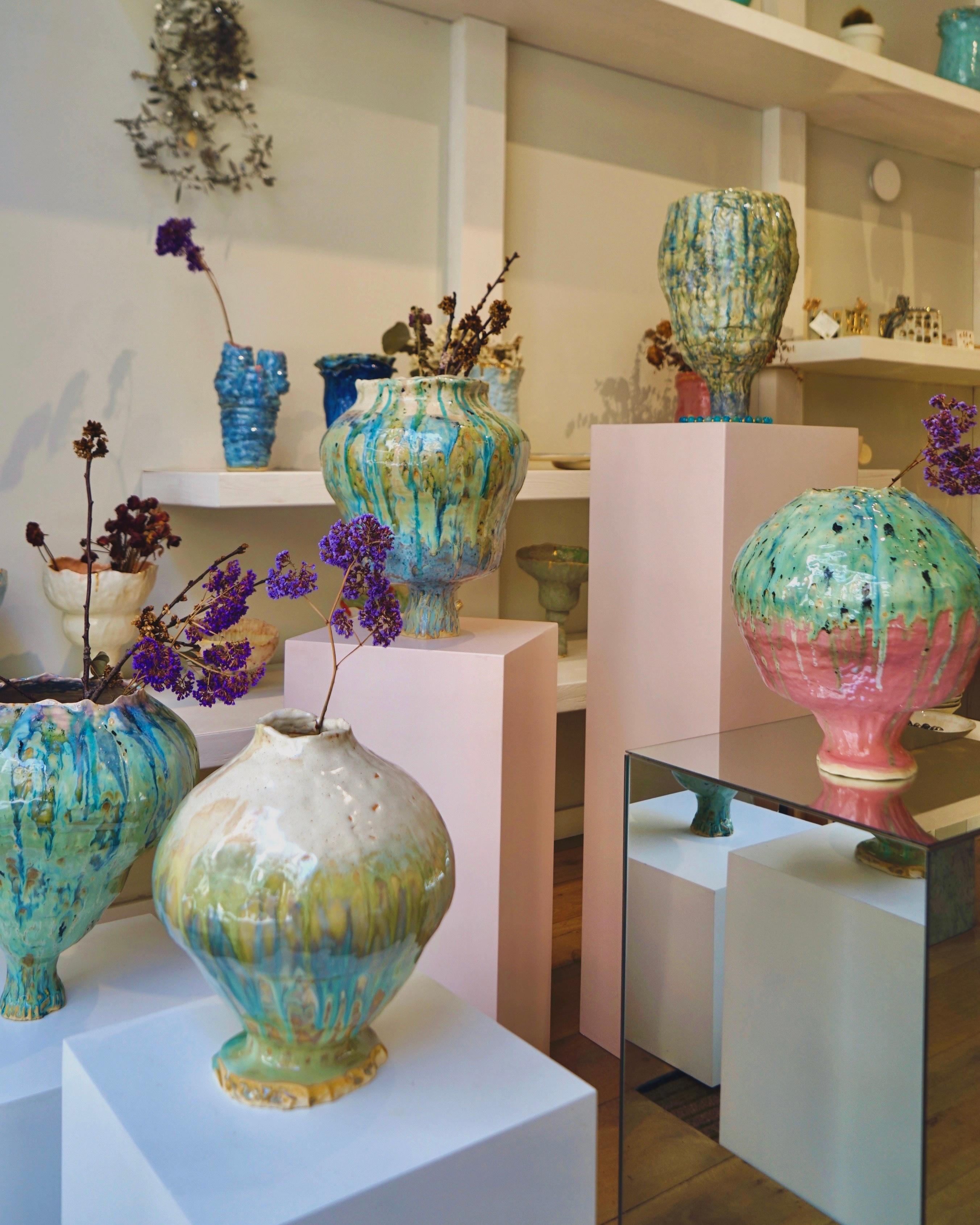 Vasija Naïve Earth n Green de gres de Hania Jneid en venta 1
