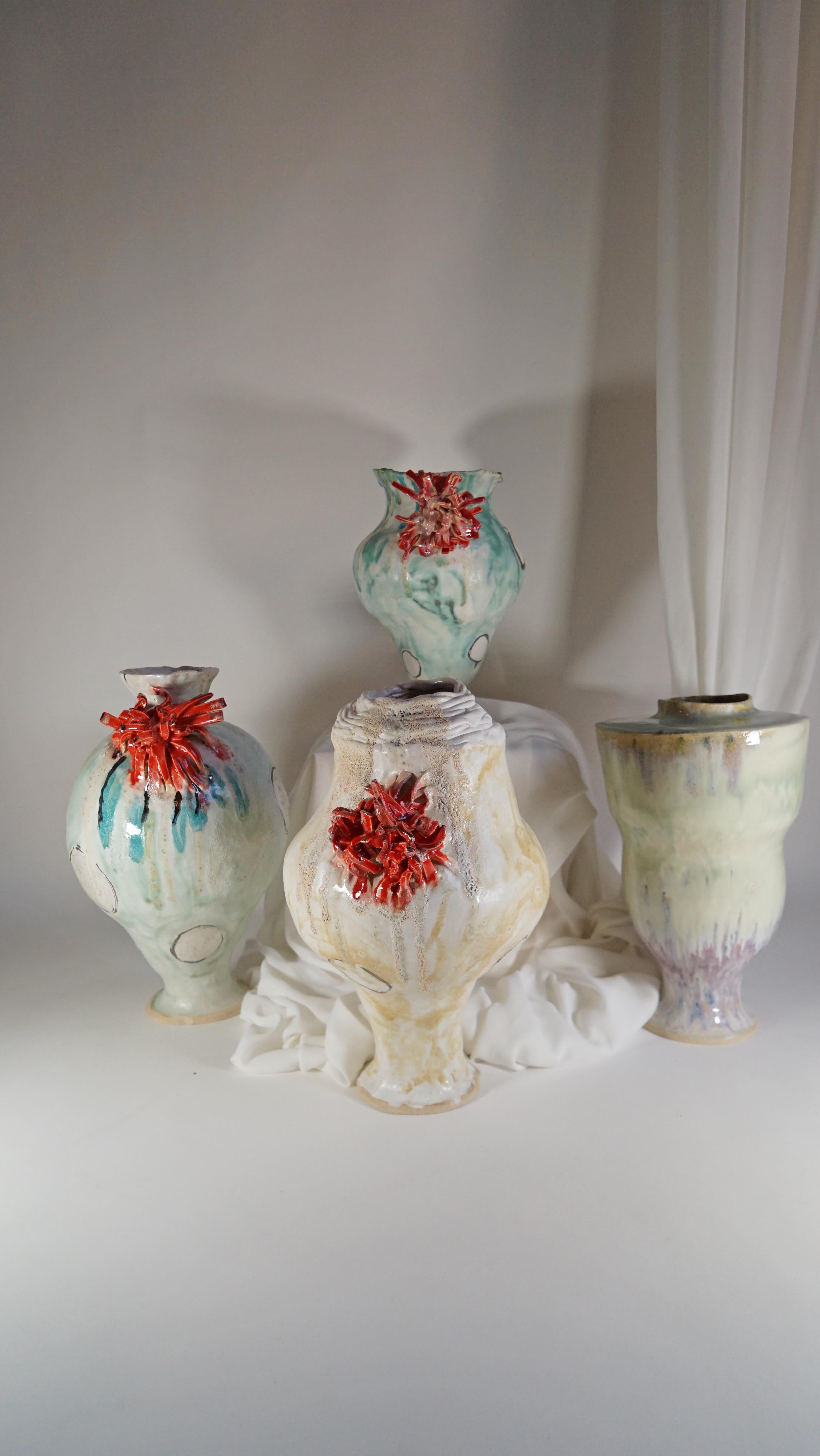 Vaso in gres verde e viola di ispirazione spagnola di Hania Jneid In condizioni Nuovo in vendita a BARCELONA, ES