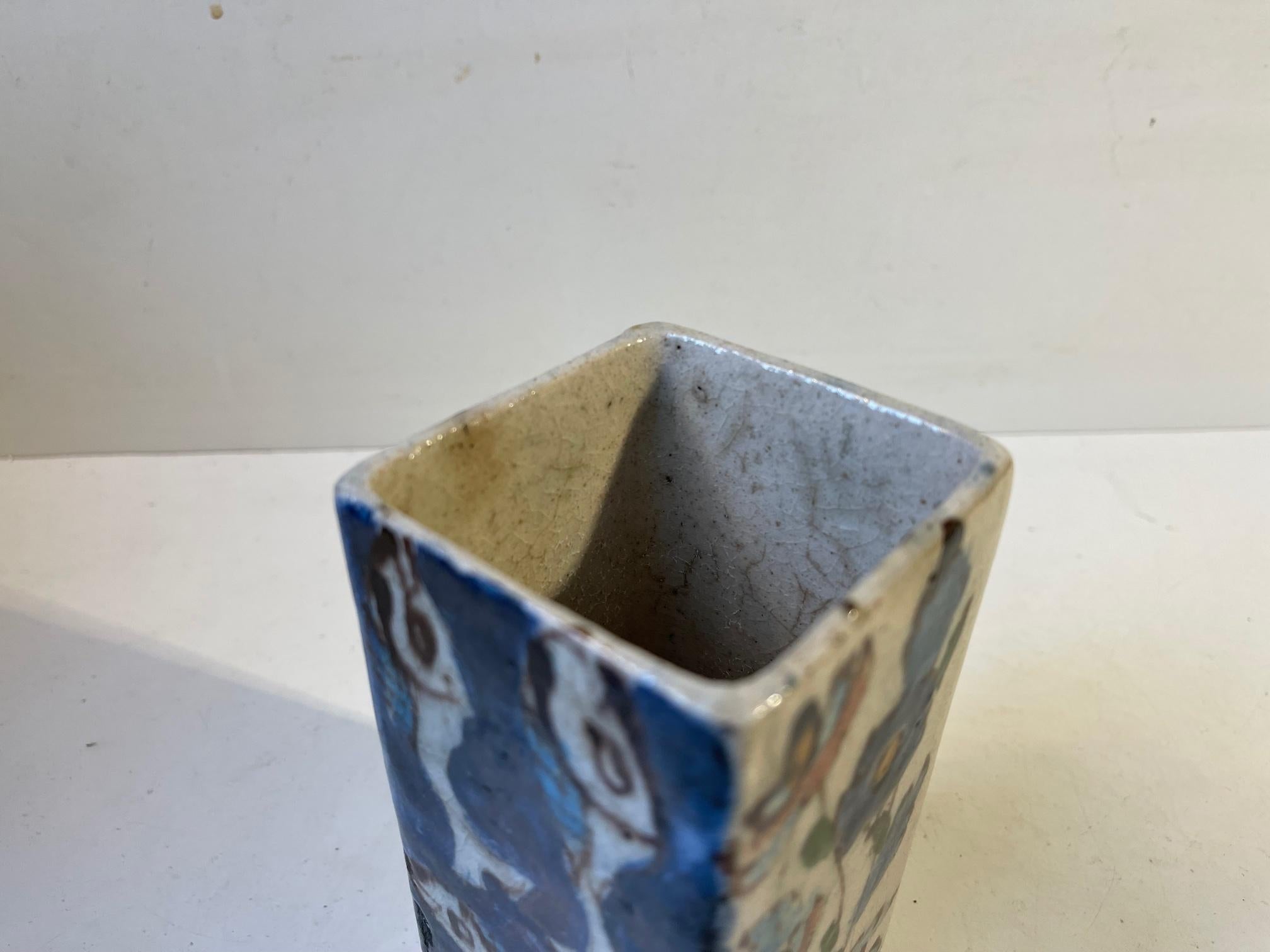 Naive italienische Vase aus glasiertem Steingut im Stil von Guido Gambone im Zustand „Gut“ im Angebot in Esbjerg, DK