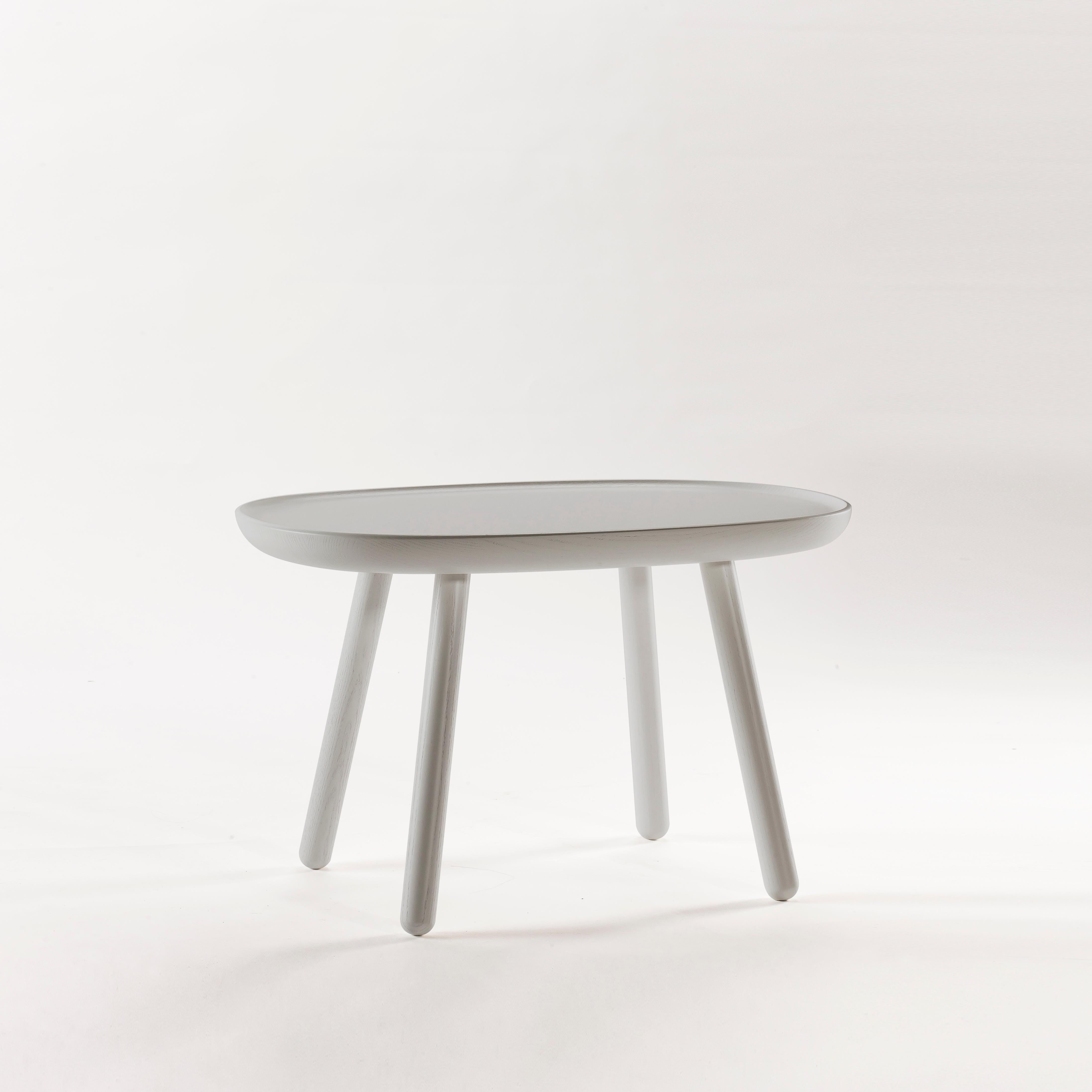 Minimalist Naïve Side Table L610 For Sale