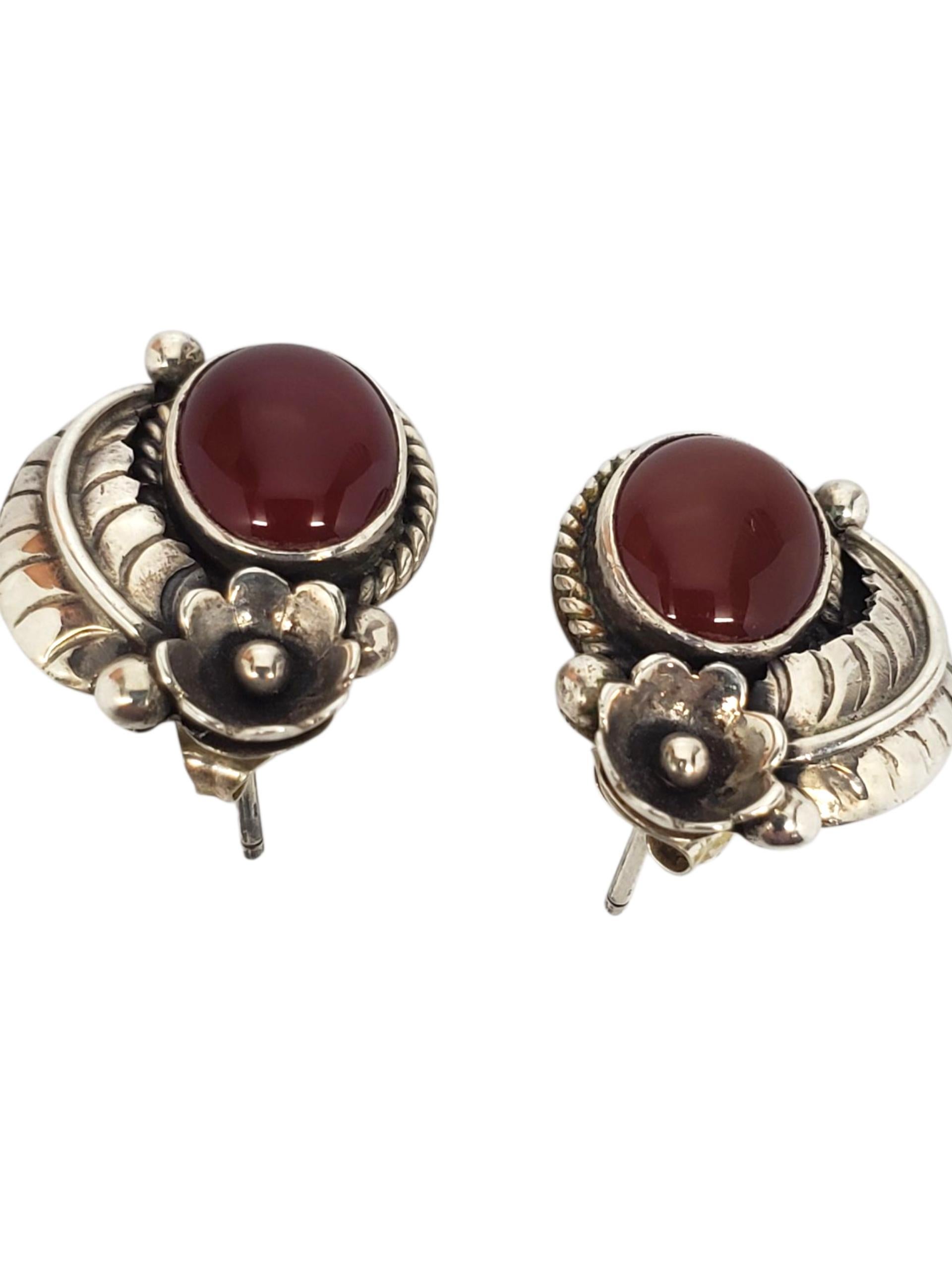 Donna Orecchini con cabochon rosso dei nativi americani Nakai Sterling Silver #22466 in vendita