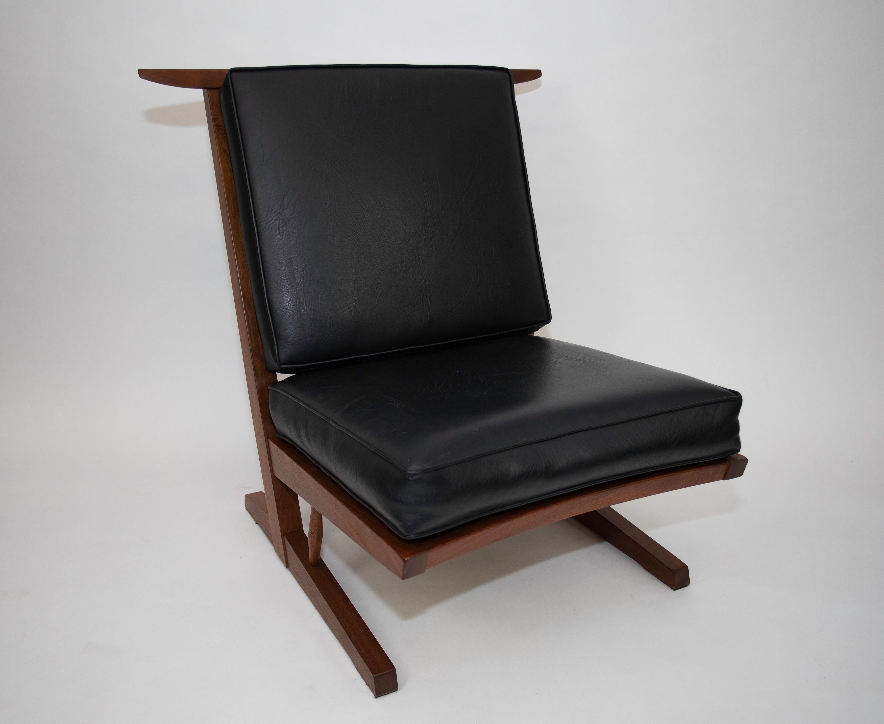 Américain Fauteuil de salon conoid Nakashima Studios en vente