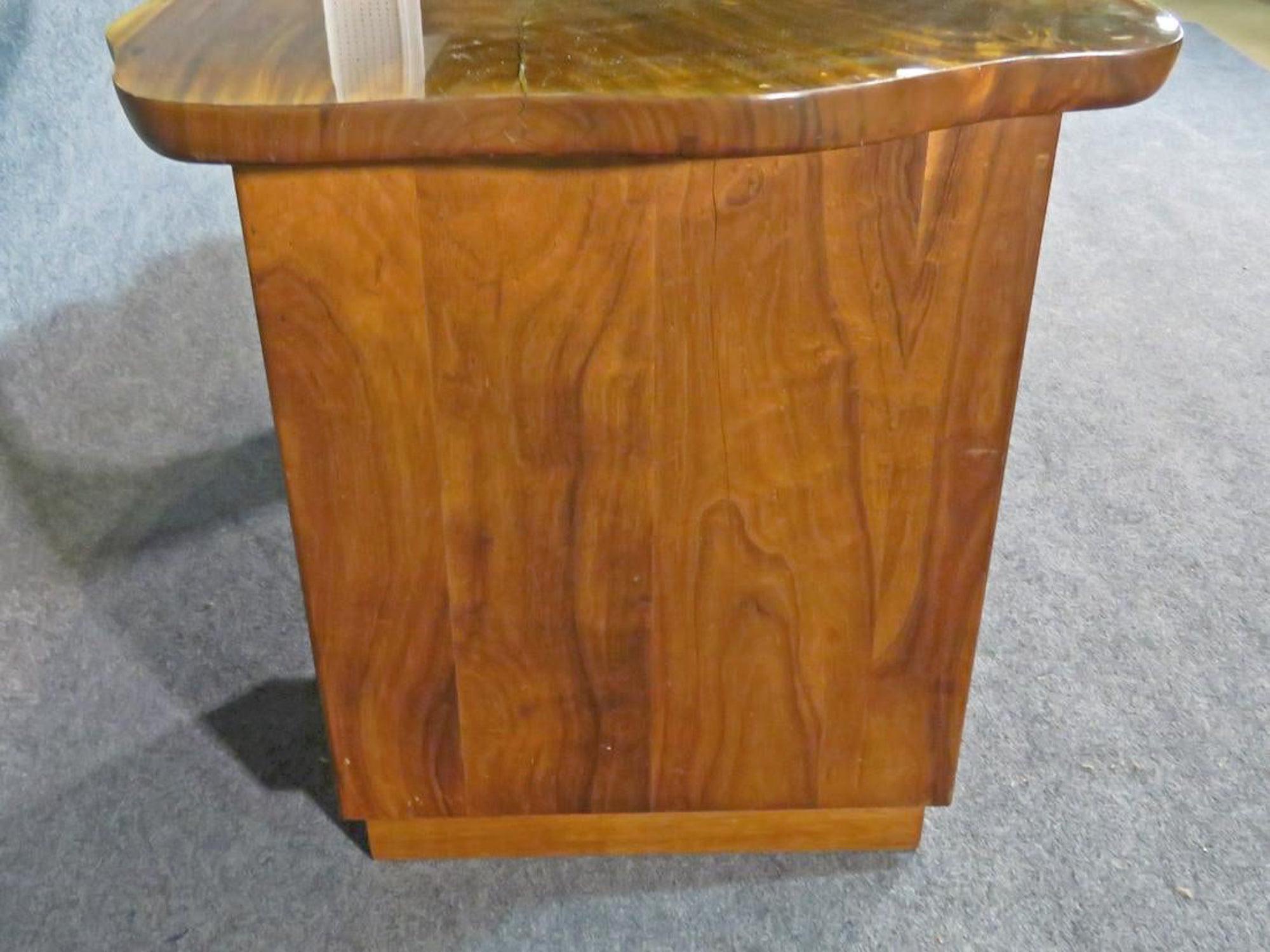 Nakashima Style Slab Desk In Good Condition For Sale In Brooklyn, NY