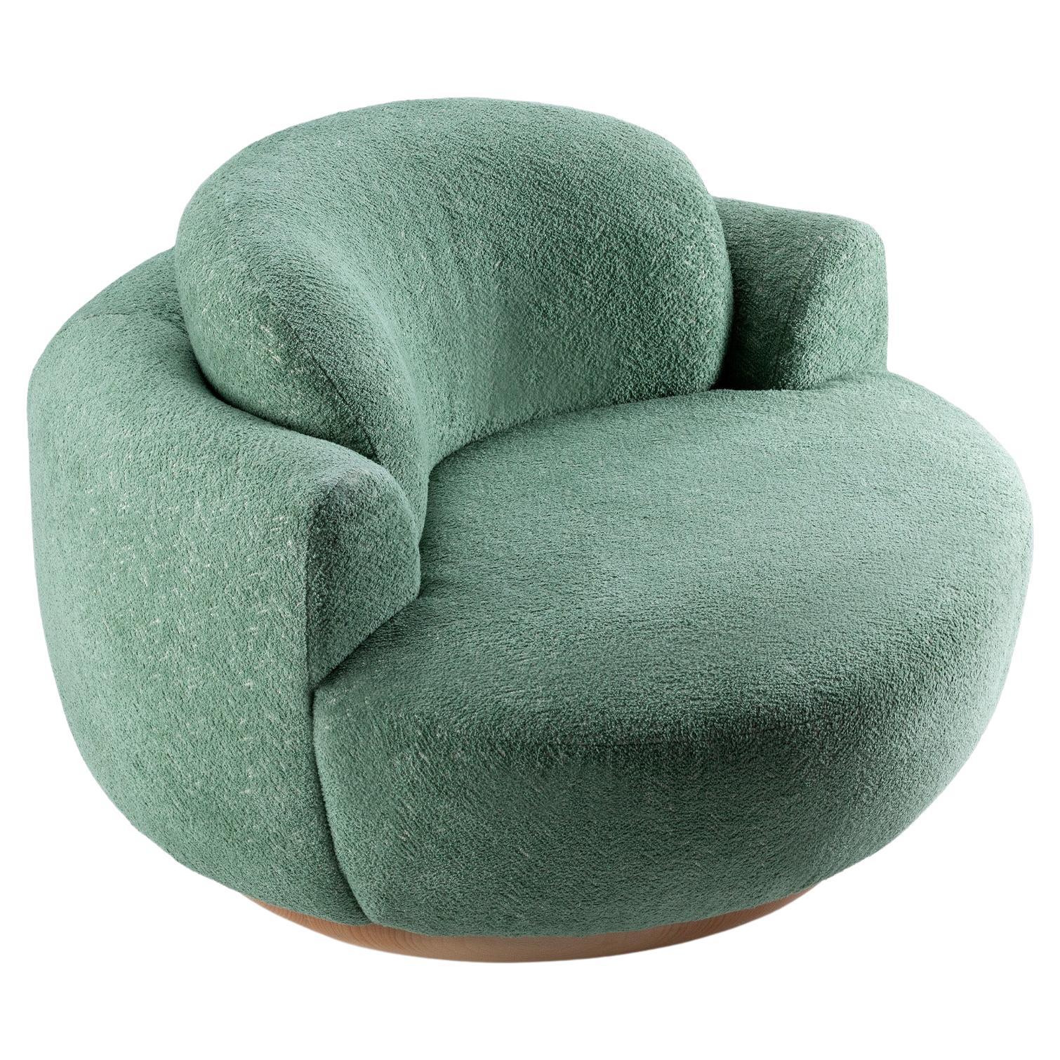 Nackter Sessel mit Ölgrünem Stoff und natürlichem Holzfuß
