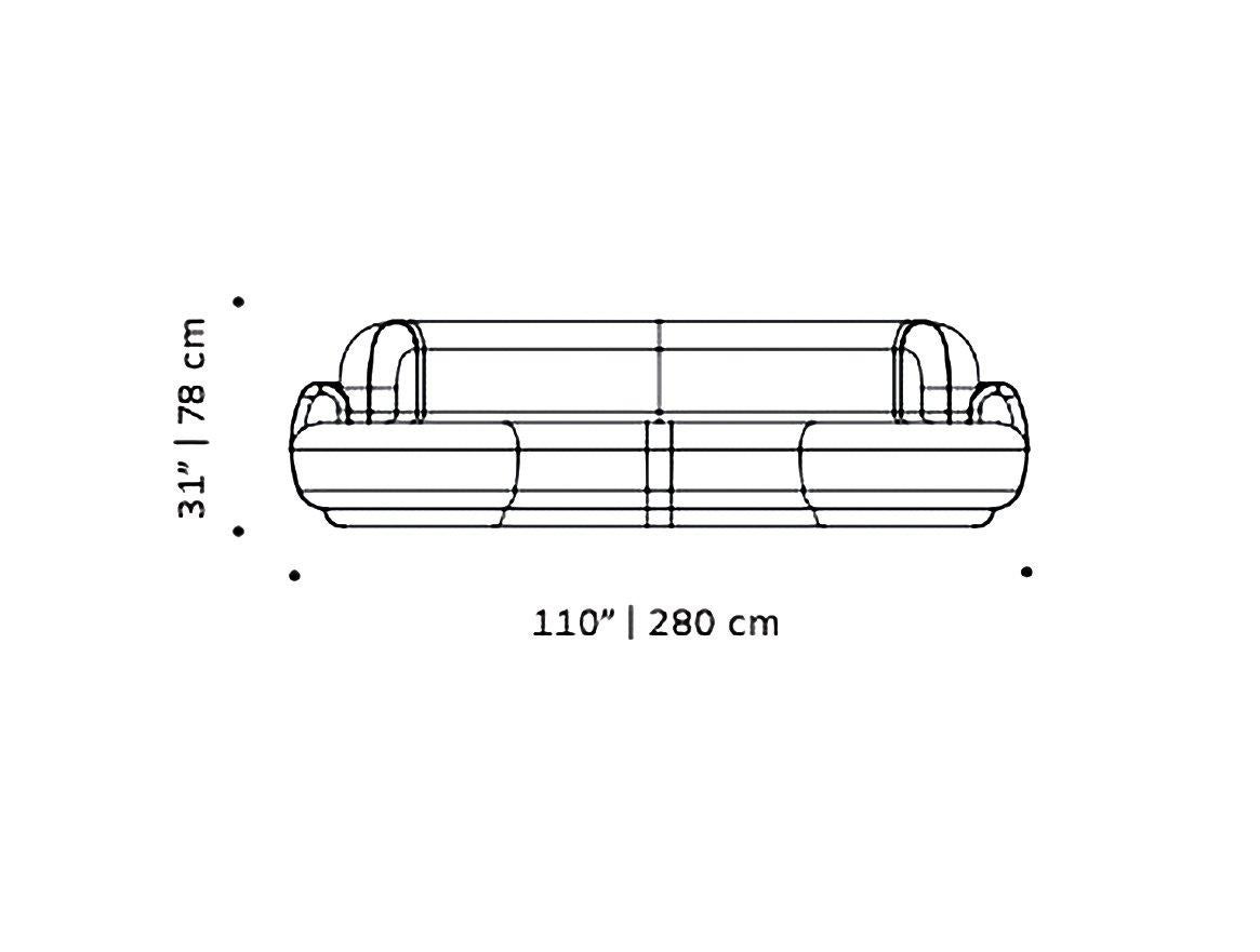 Le canapé rond nu aux courbes invitantes et à l'assise confortable. Fabriqué à la main avec une base en bois massif. Le canapé Naked Round est disponible dans un certain nombre de matériaux, de finitions et de combinaisons