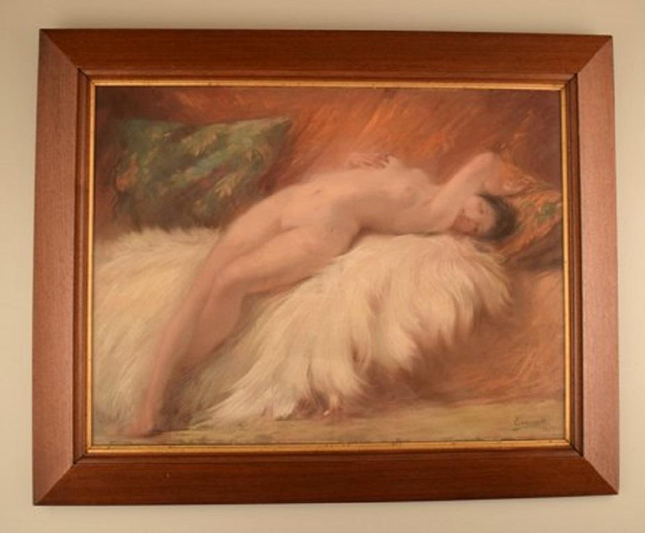 Naked young beauty on lambskin, French Art Deco, pastel.
Indistinctly signed, dated 1925, French artist.
In excellent condition.
Measures: 63 x 44 cm. The beautiful Art Deco frame measures 9 cm.