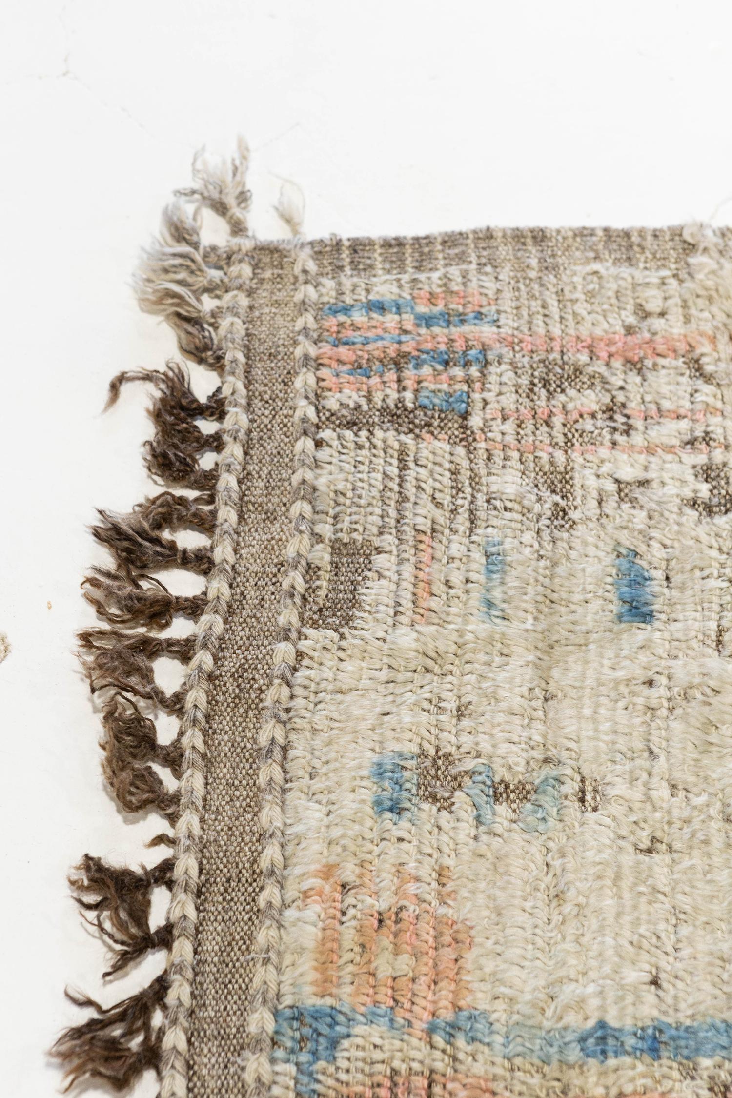 Laine Nakhla, Collection Atlas, Saisons en vente