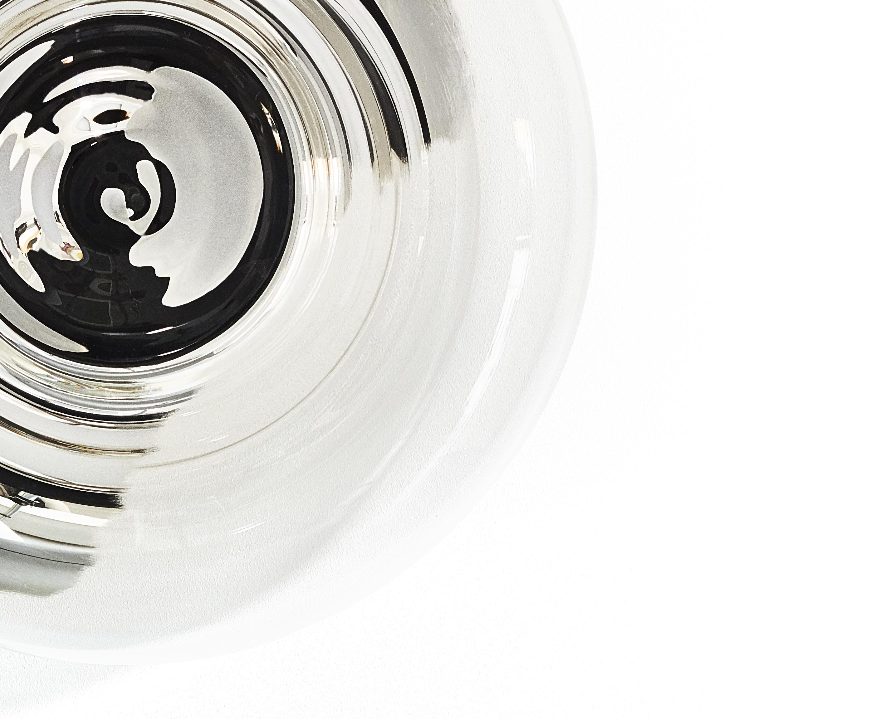 NÄKKI. Miroir mural verre soufflé w. Argent plaqué fait à la main par Sanna Völker en vente 5