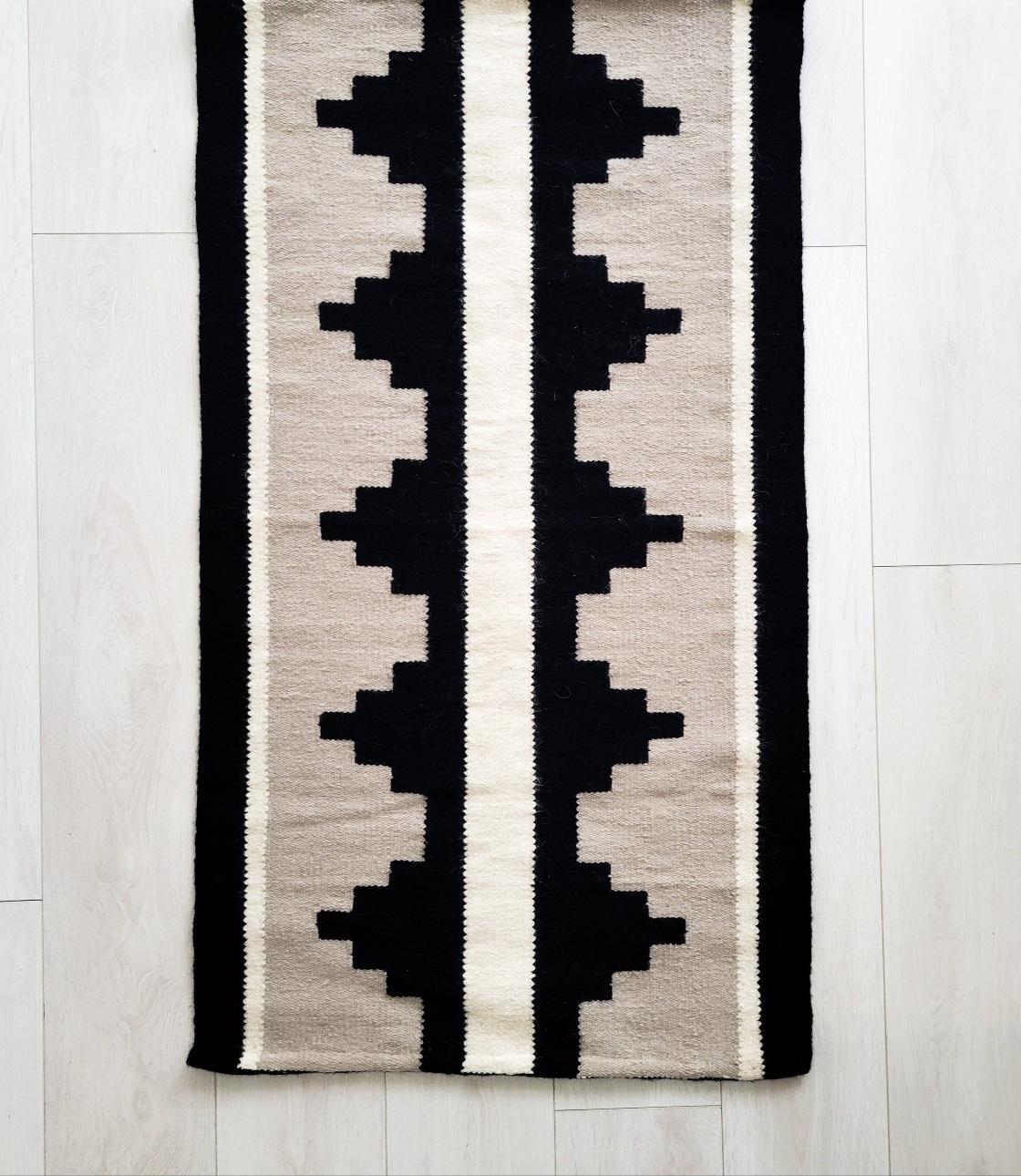 Nala Boho Handgewebter Kelim-Teppich aus Wolle (Ägyptisch) im Angebot