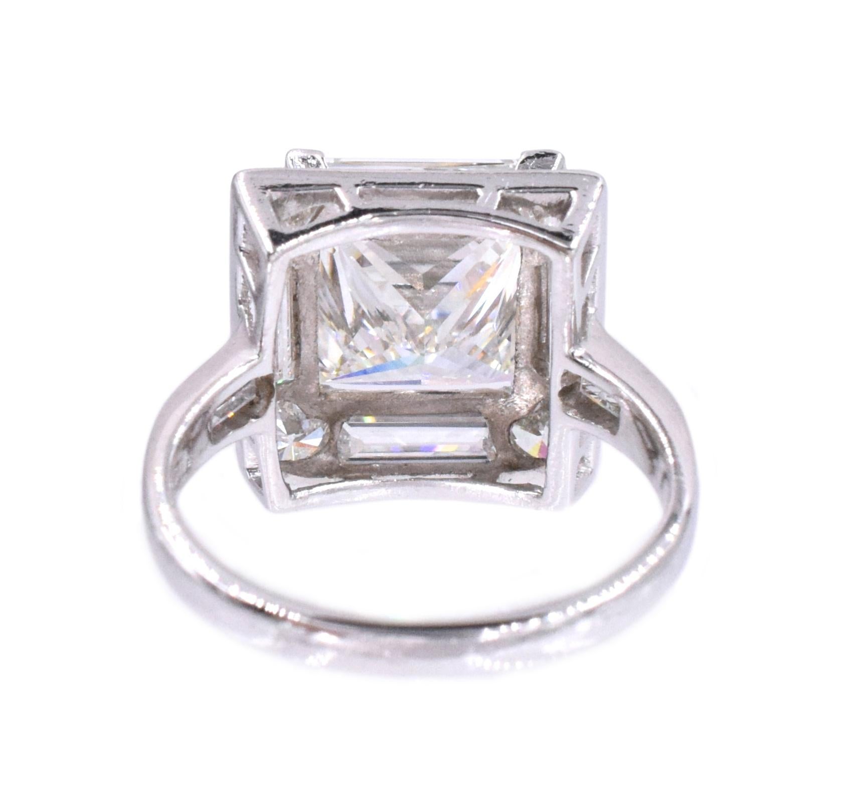 NALLY GIA 4.01 Princess Diamond  Ring in platinum. In New Condition For Sale In New York, NY