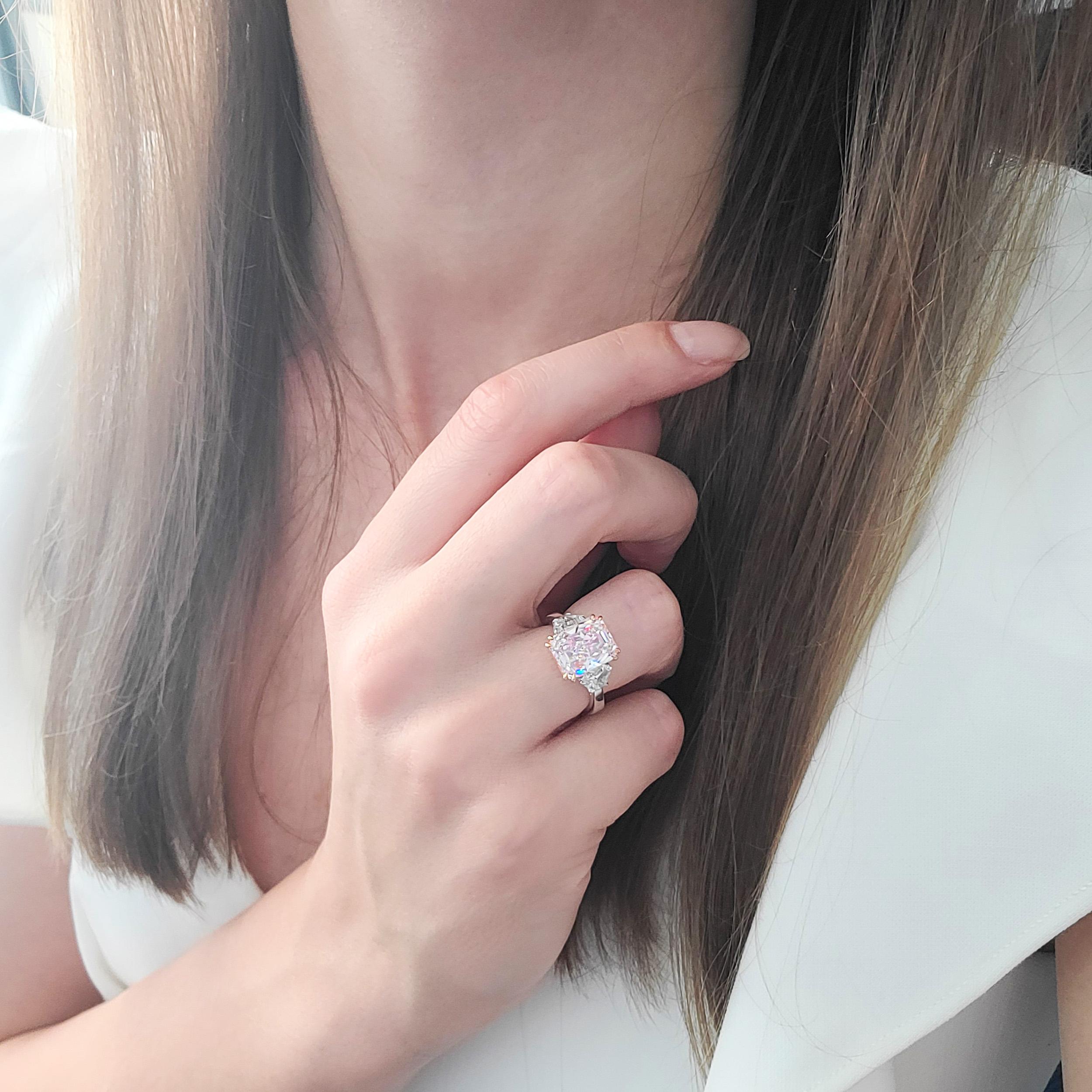NALLY  GIA  Ring mit rosafarbenem Fancy-Diamant (Carréeschliff) im Angebot