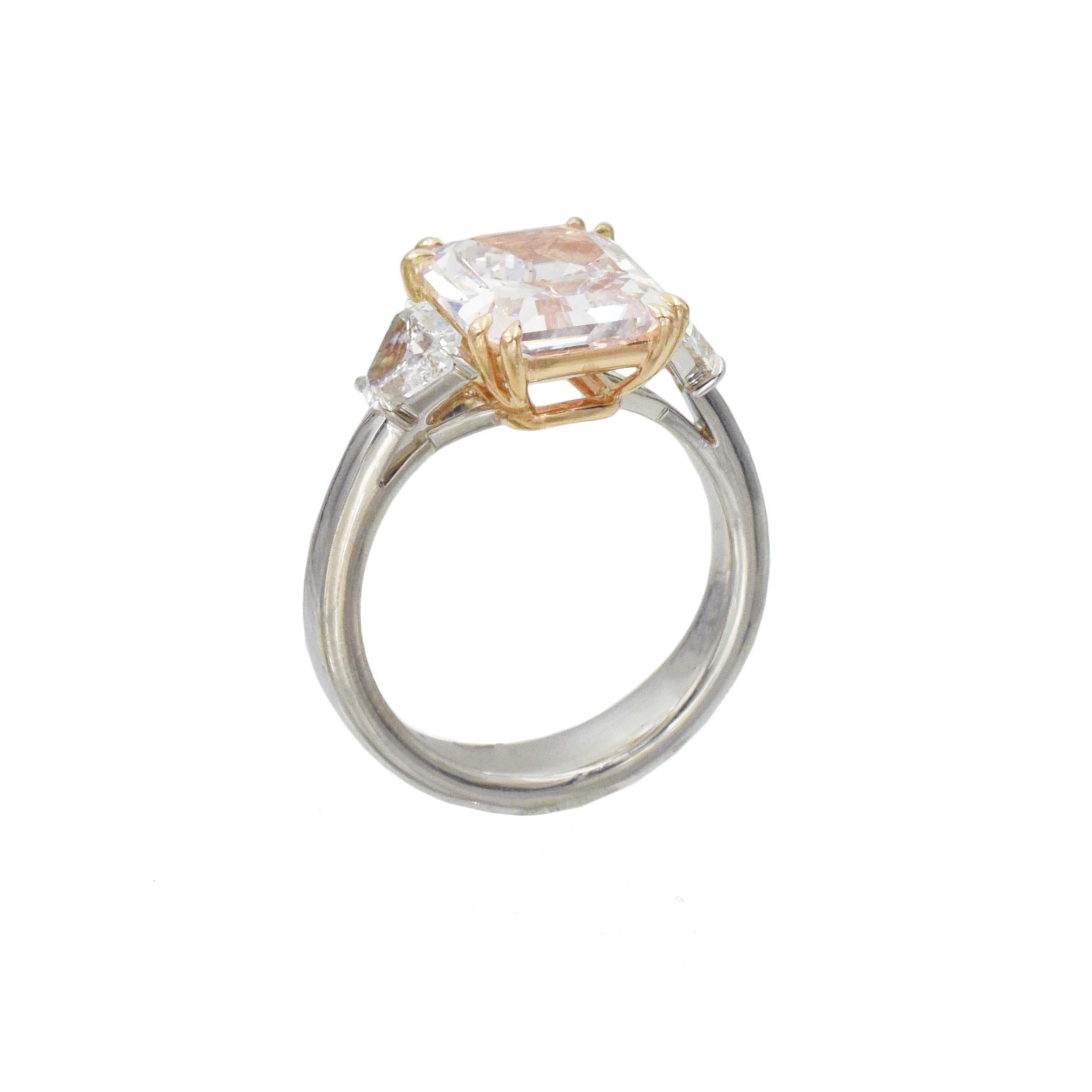 NALLY  GIA  Ring mit rosafarbenem Fancy-Diamant im Angebot 1