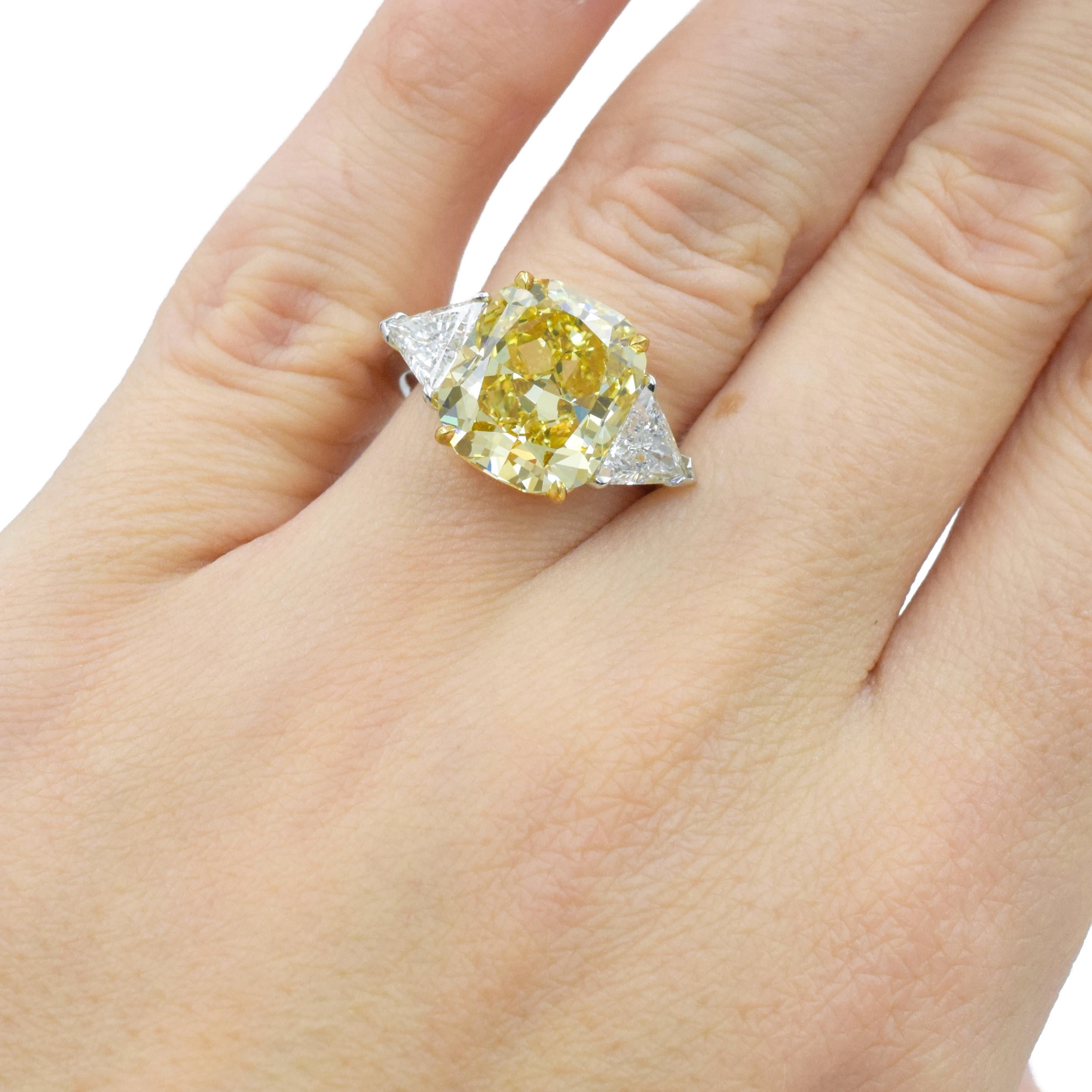 Contemporary GIA Fancy Yellow Diamond Solitaire