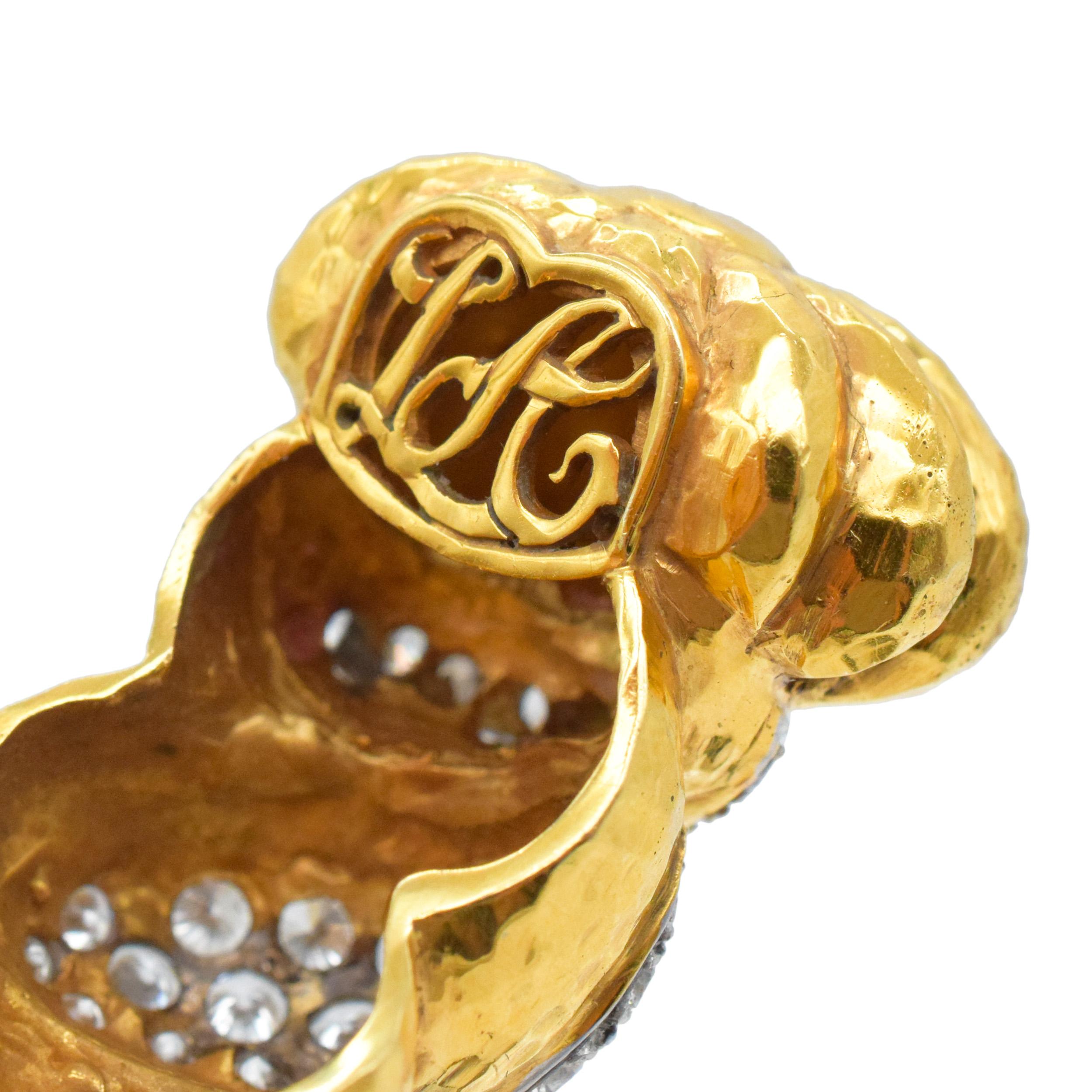 NALLY  Jewell Bracelet manchette en or jaune 18k martelé et diamants en vente 1