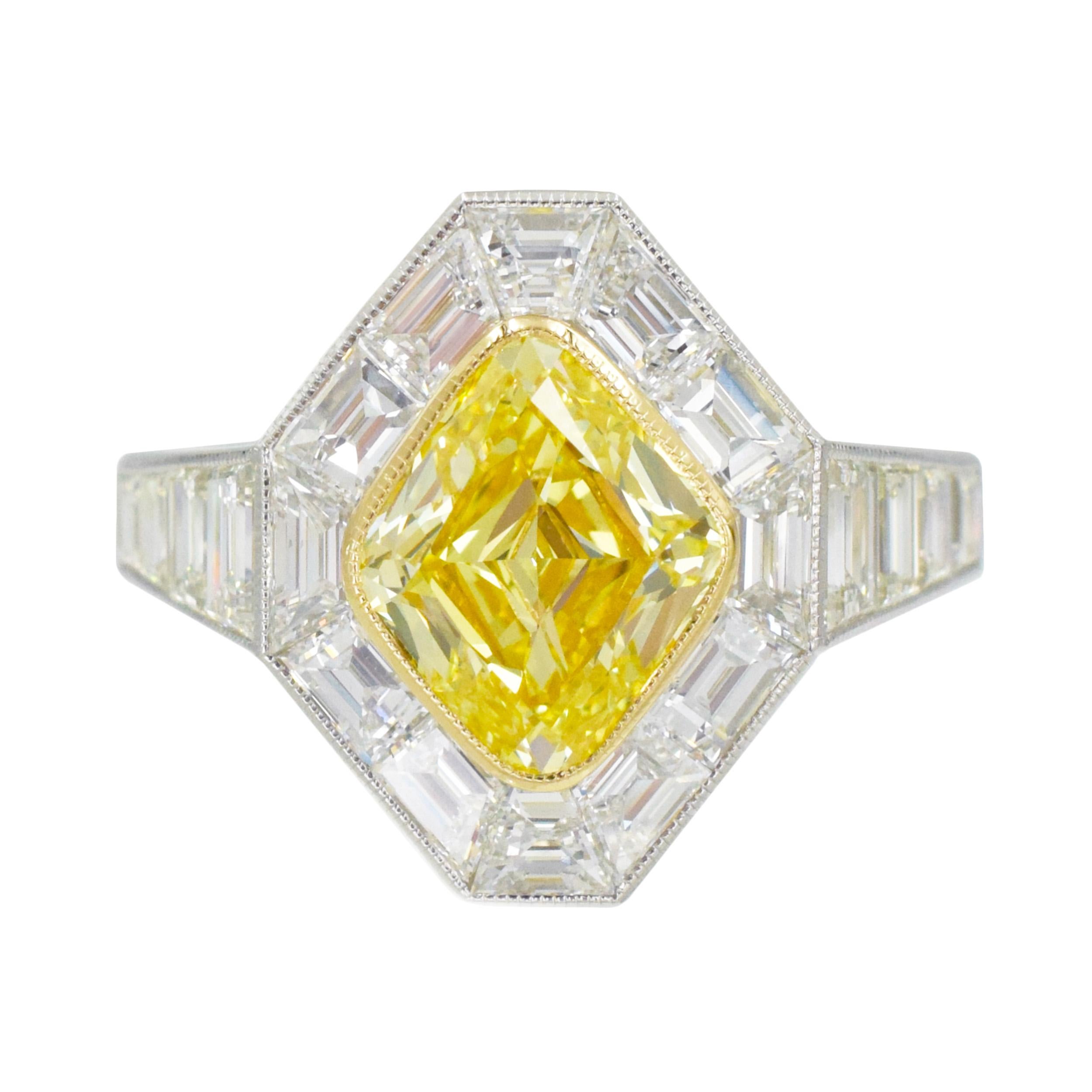 Women's or Men's NALLY  Intense Fancy Yellow Color GIA Certified Diamond Ring For Sale