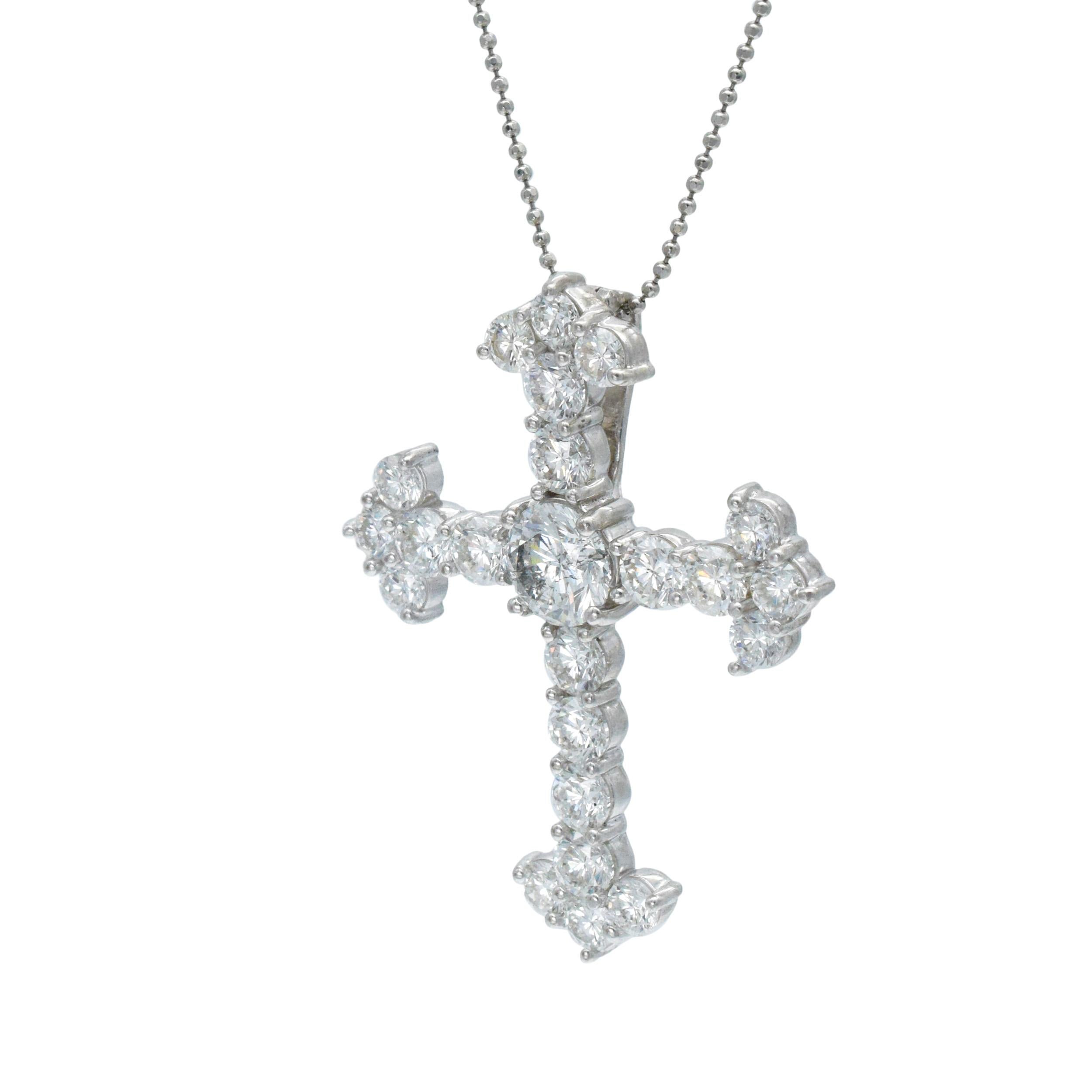 NALLY JEWELS Impressionnant  Pendentif croix en diamant en platine. en vente 2