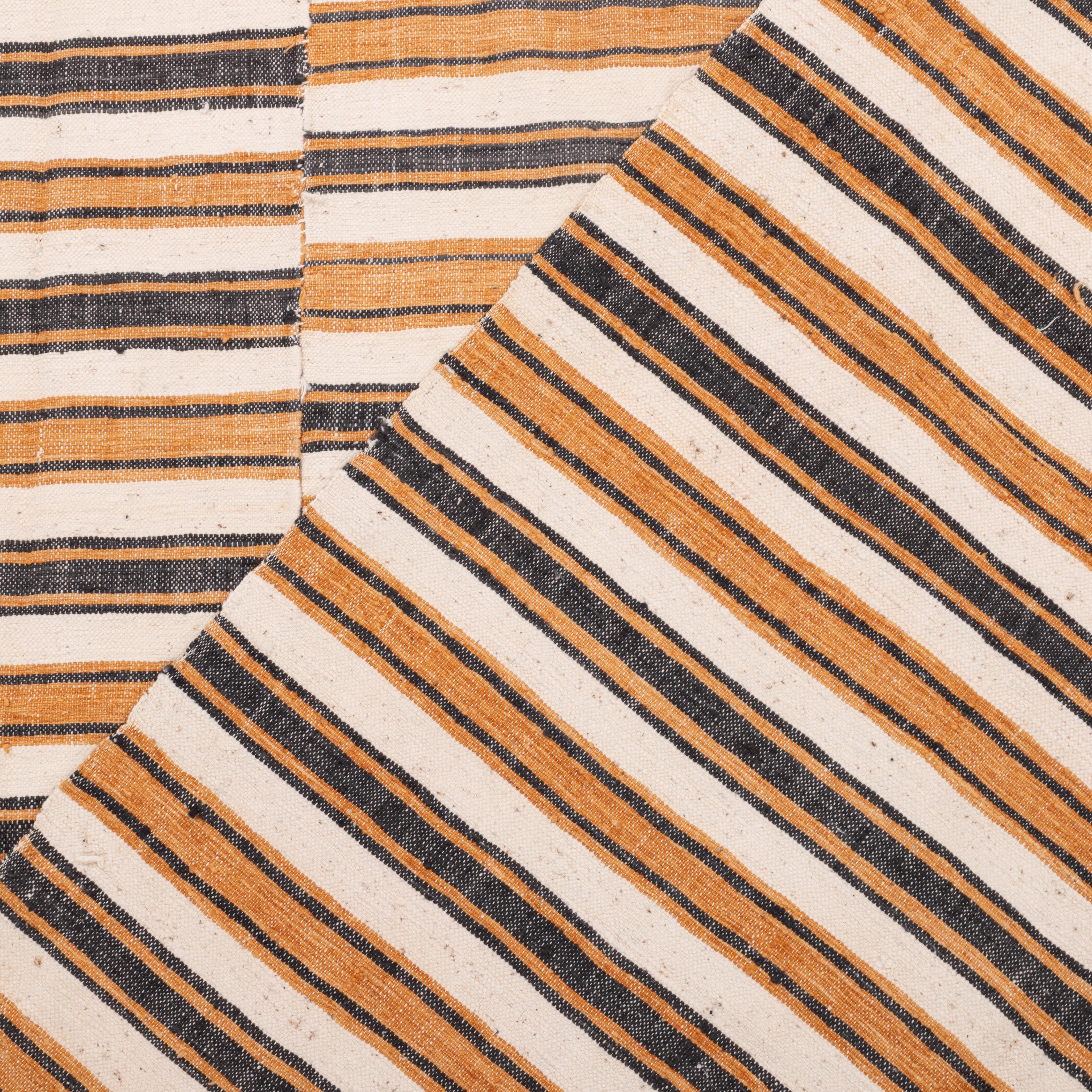 'Namal', Cover from Adana, Turkey, Mid-20th Century For Sale 6