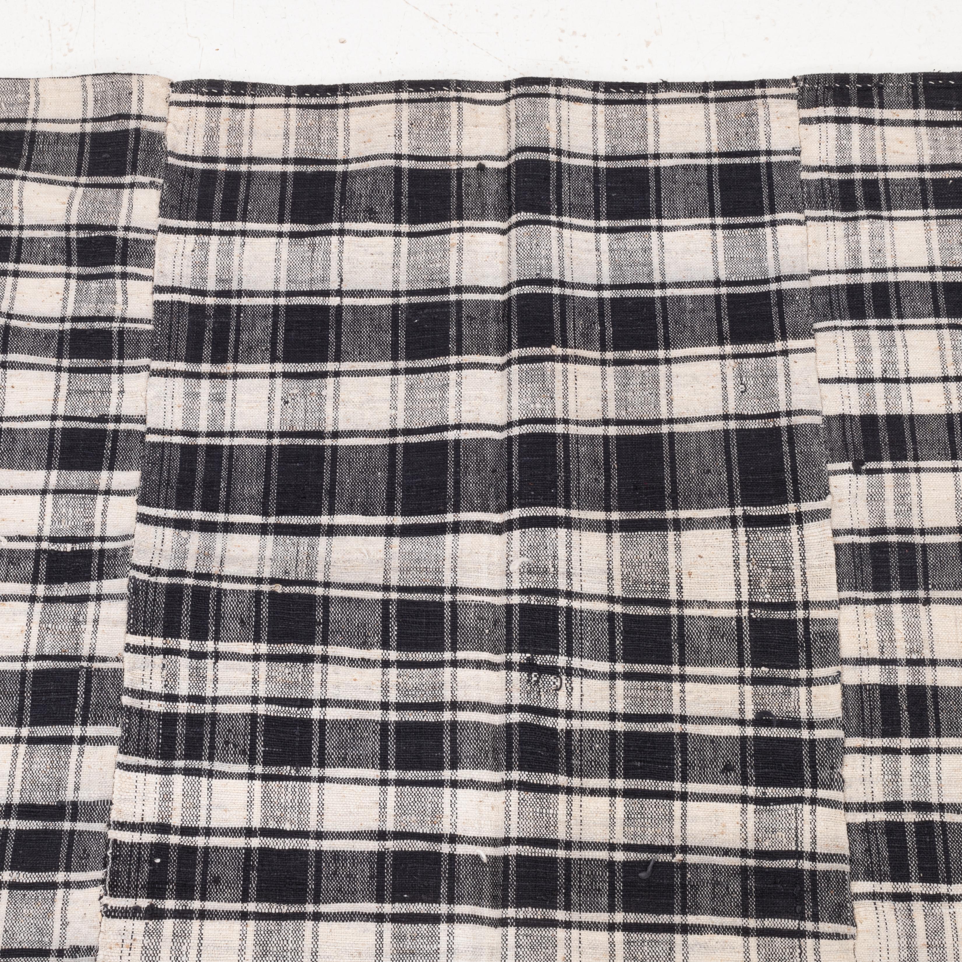 'Namal', Cover from Adana, Turkey, Mid-20th Century For Sale 1