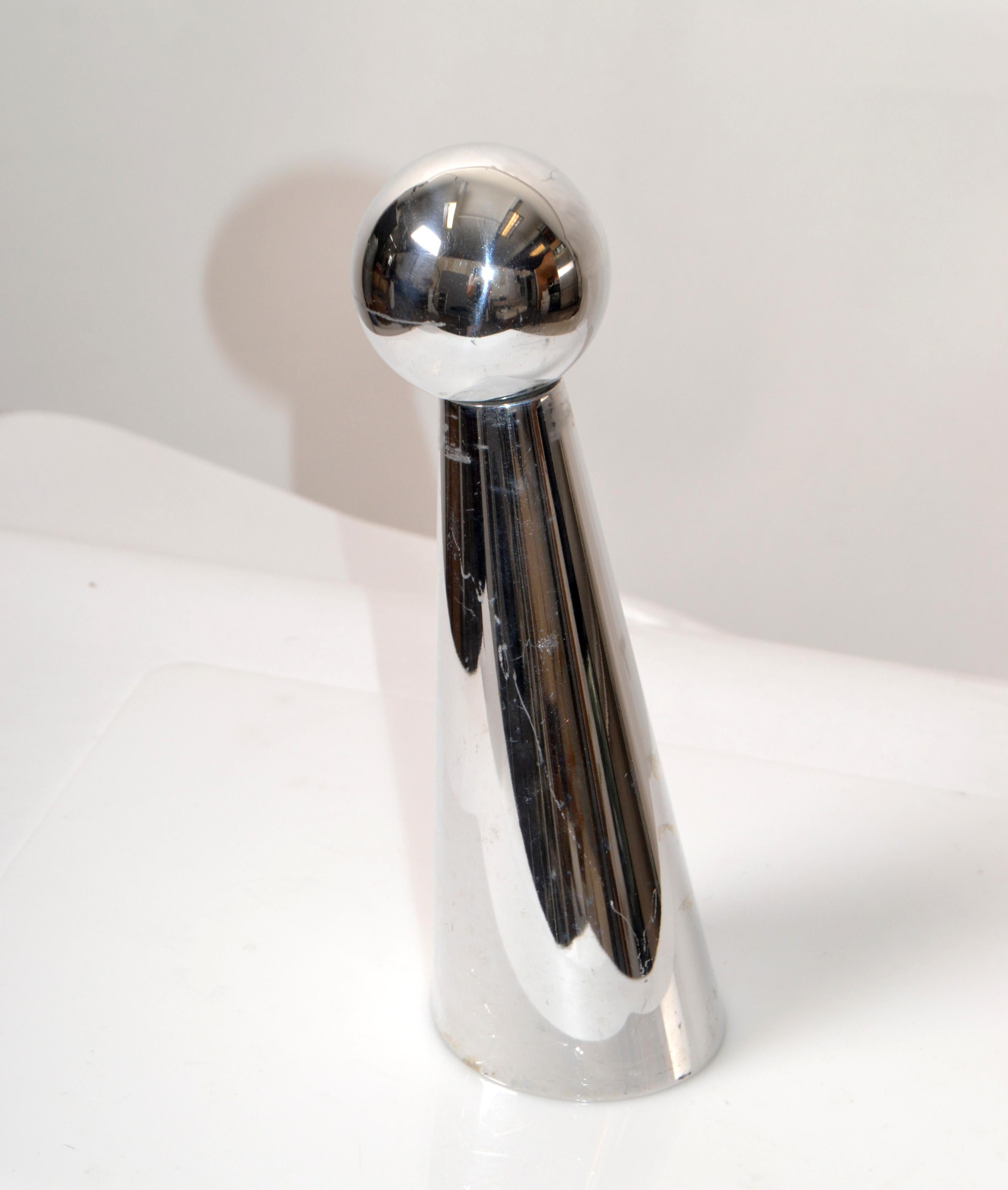 Polished Nambe Modernist Aluminum Pepper Grinder, Pepper Mill by Neil Cohen 2009 America