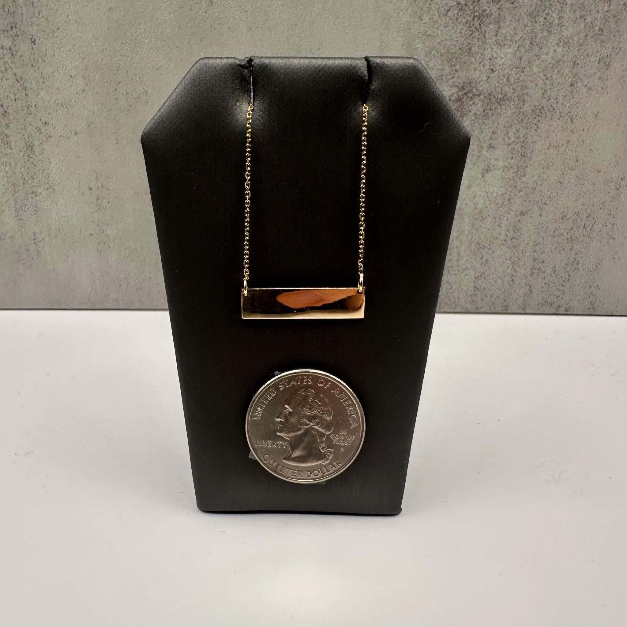 Women's Nameplate Necklace in 14kt Yellow Gold - 19