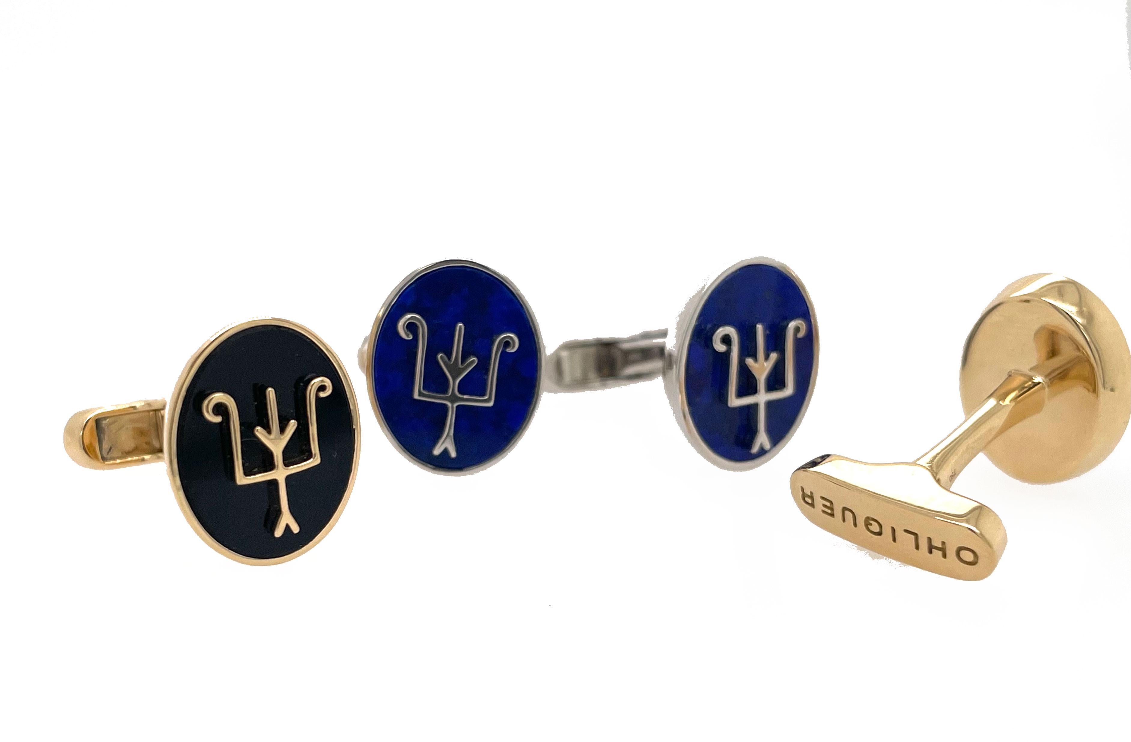 Women's or Men's Namesake Cufflinks in Onyx and 18ct Yellow Gold For Sale