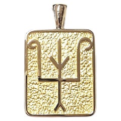 Pendentif talisman Namesake en lapis et or jaune 18 carats
