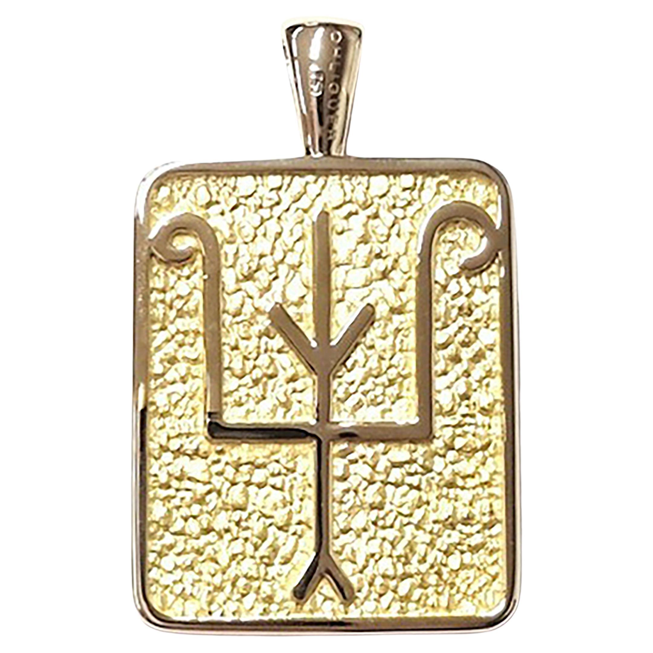 Pendentif talisman Namesake en lapis et or jaune 18 carats