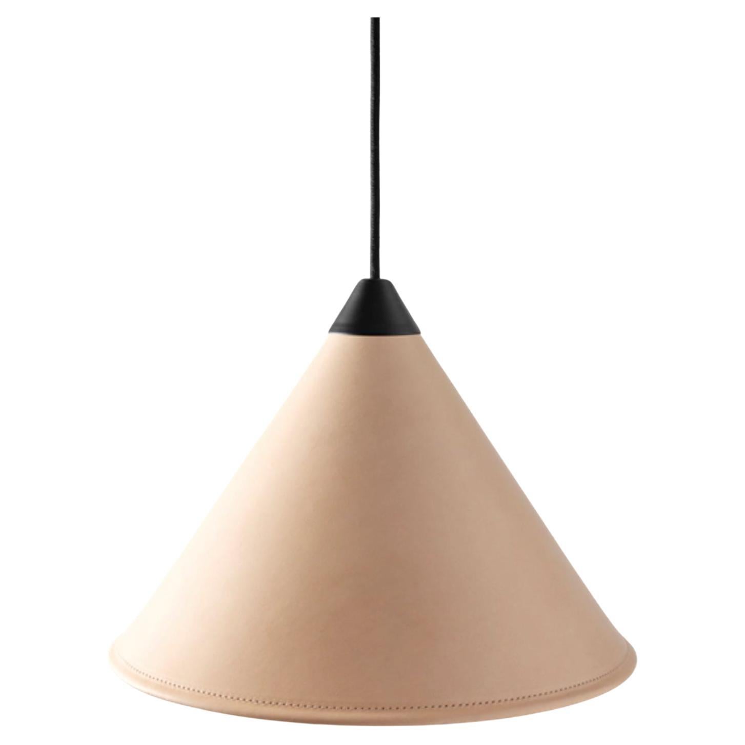 Namibia Lederkegel-Lampe mit Kegel Medium von Cuero Design