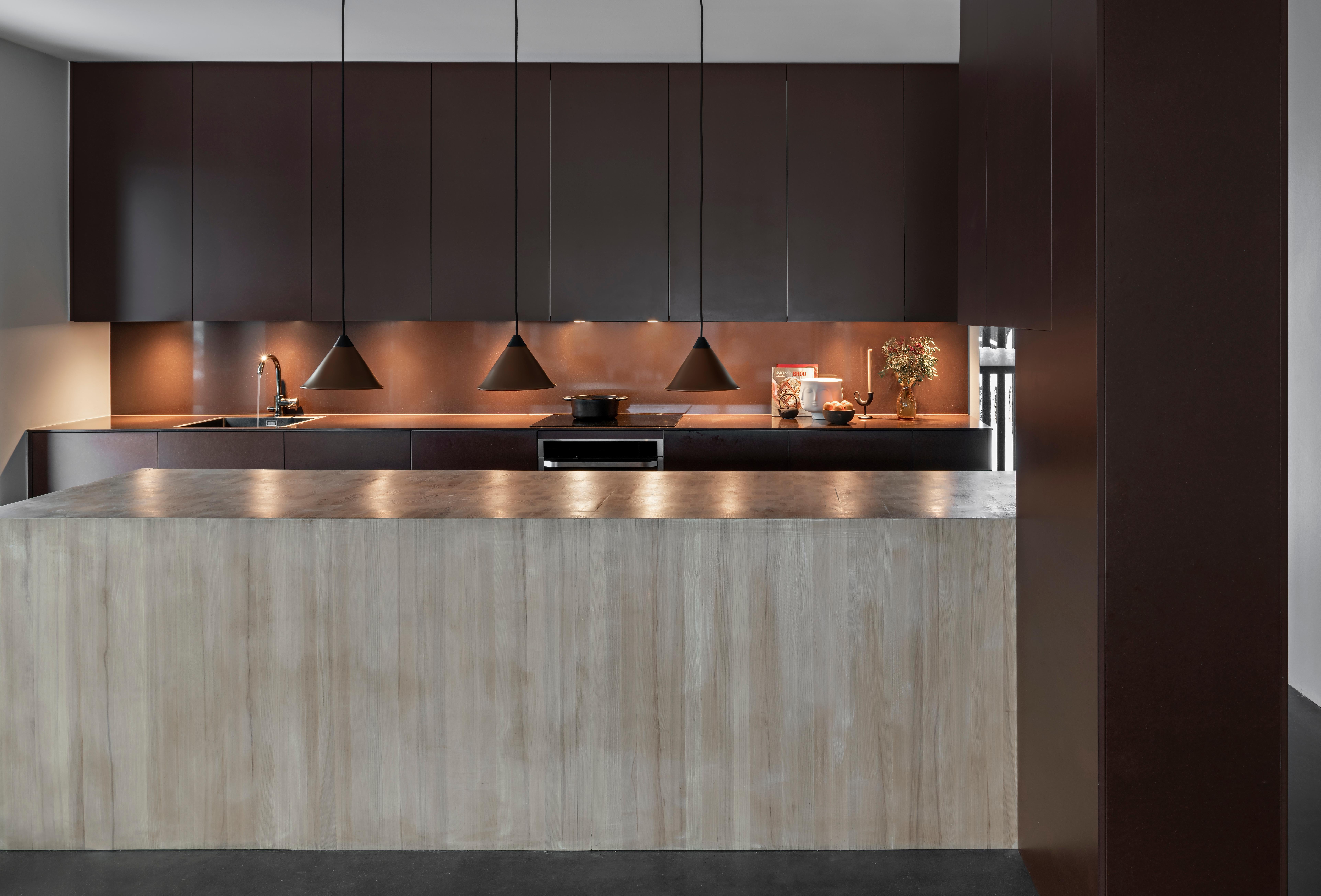 Namibia Leather Cone Small Lamp di Cuero Design in vendita 9