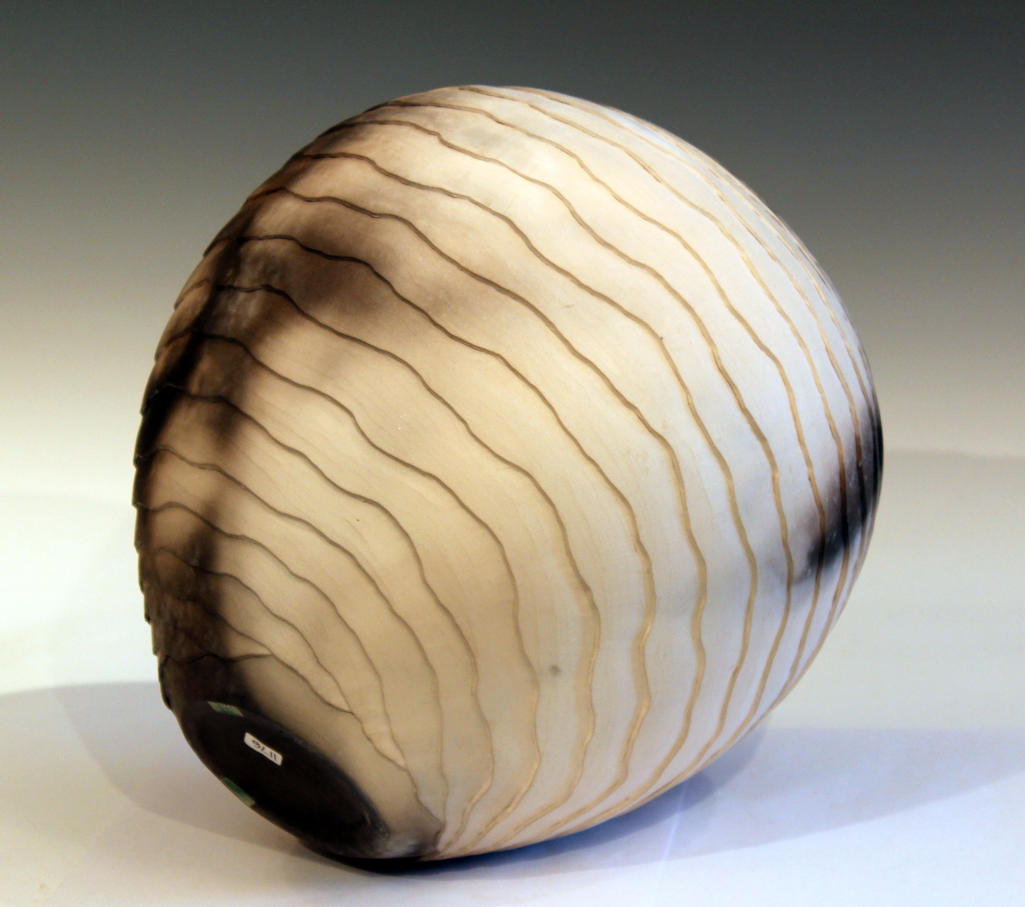Nancee Meeker Studio Pottery Large Raku Pit Fired Organic Ledges Vase Signed In Good Condition In Wilton, CT