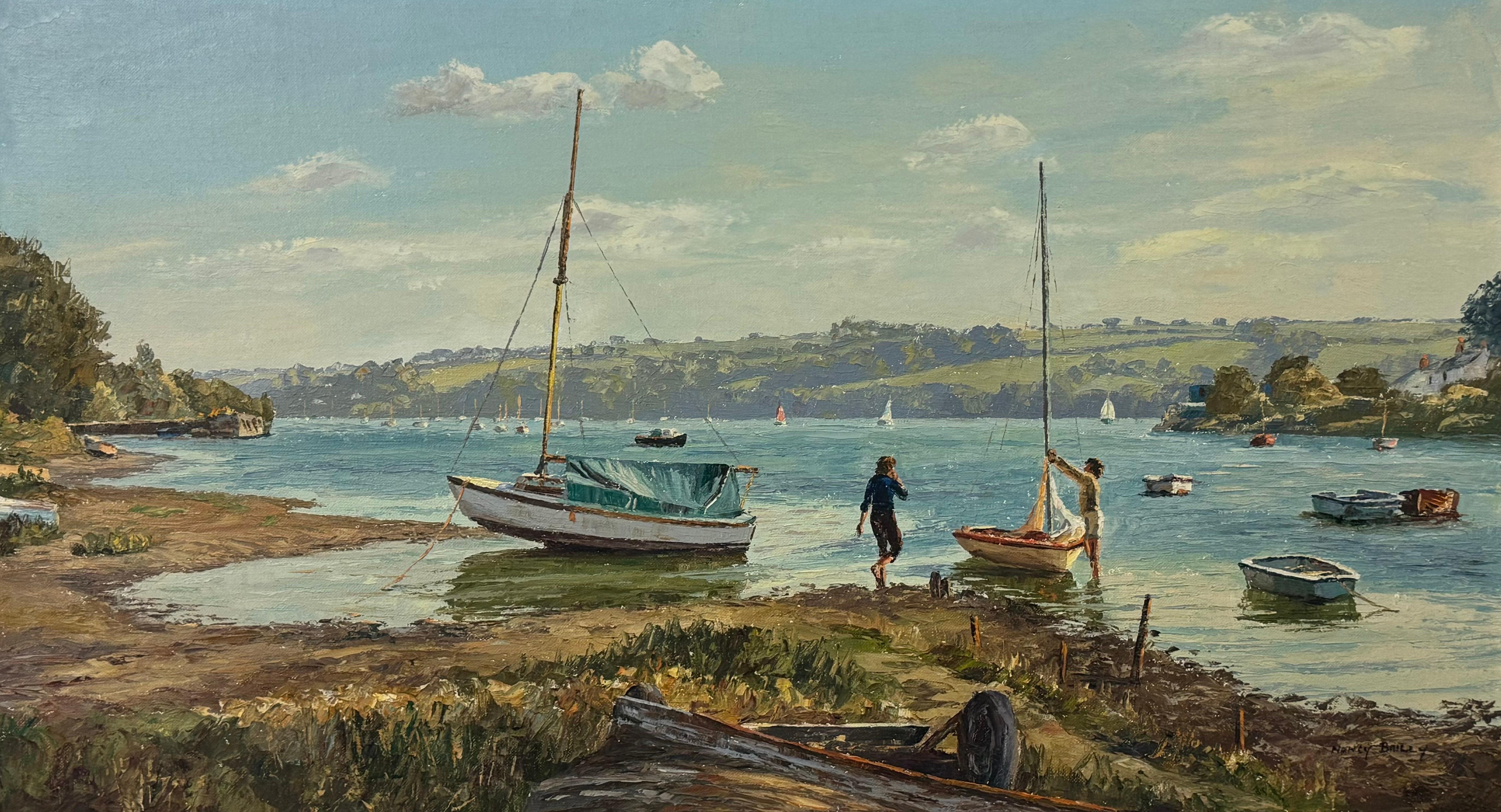 Scena costiera inglese con barche, acque di vongole, luce del sole e tranquilla vita di mare - Painting Scuola inglese di Nancy Bailey