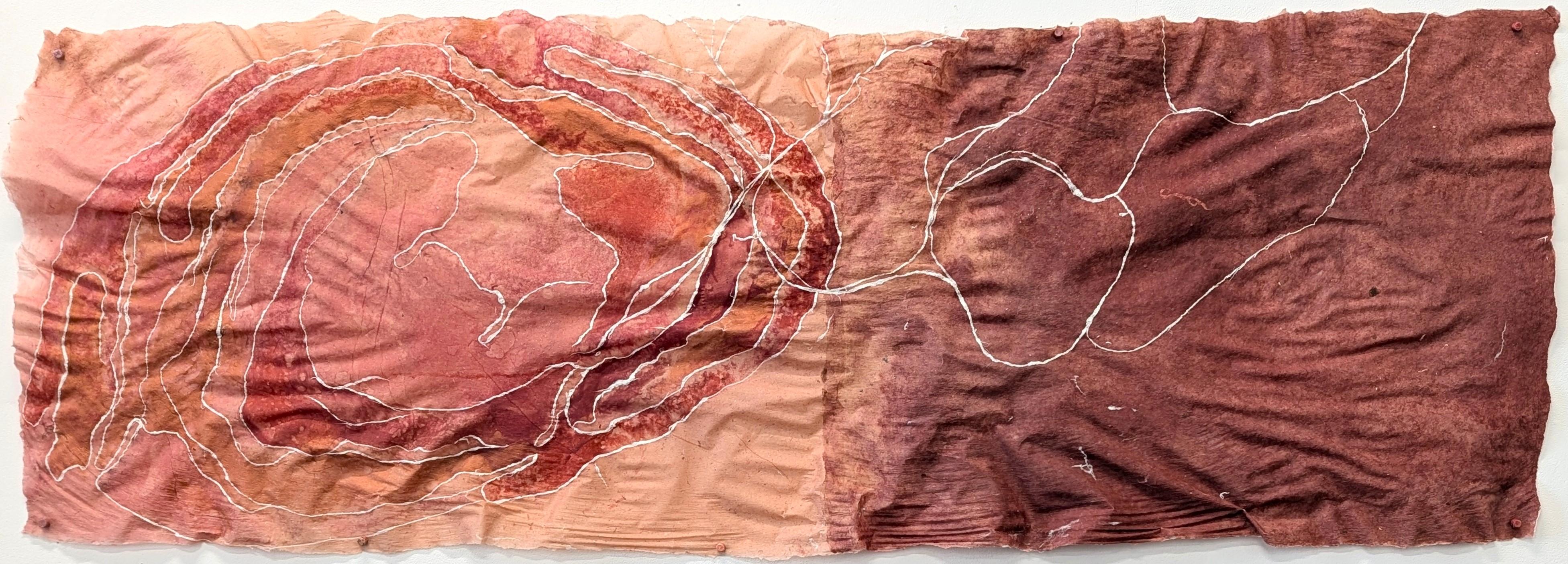 Nancy Cohen
Líneas Rosas, 2024
pasta de papel, fibra kozo y papel hecho a mano
17 x 49 in
(coh109)