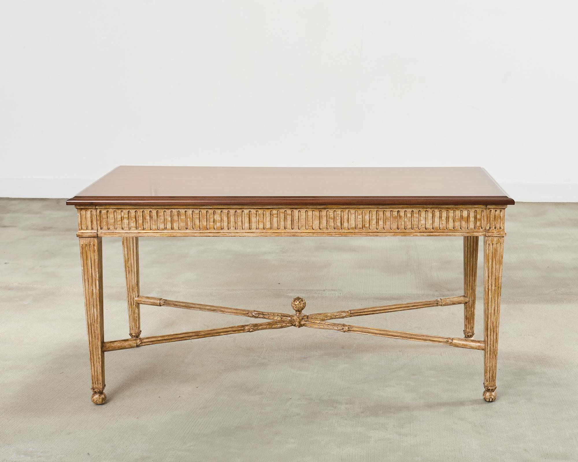 Nancy Corzine Mesa de escritorio neoclásica de laurel en venta 12