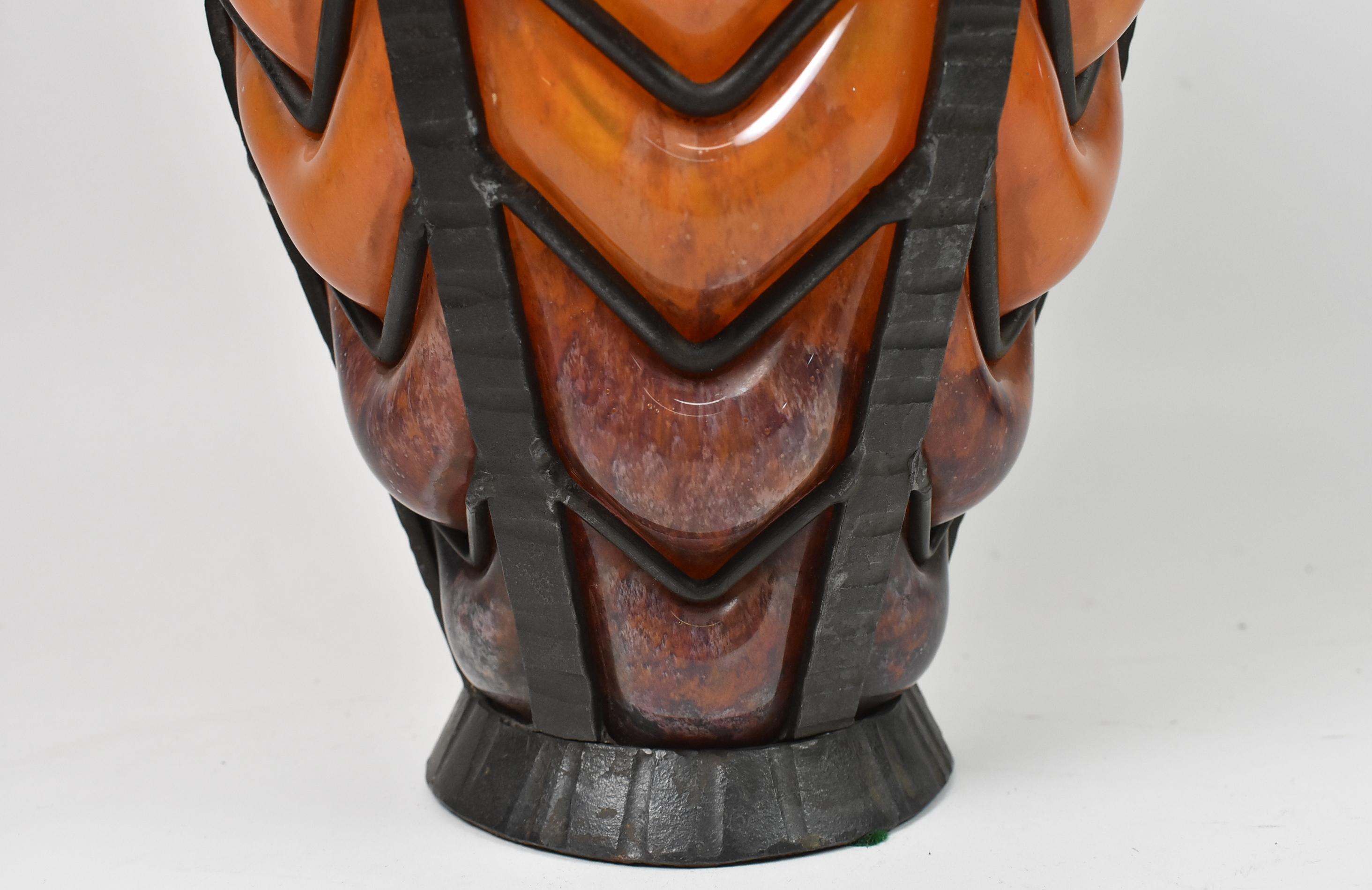 Art déco Vase Art Déco à déco avec cadre en acier, Nancy Daum et Majorelle en vente