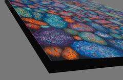 "A Few Red Fancy Rocks" astratto con texture di viola, blu, rosso e acqua.