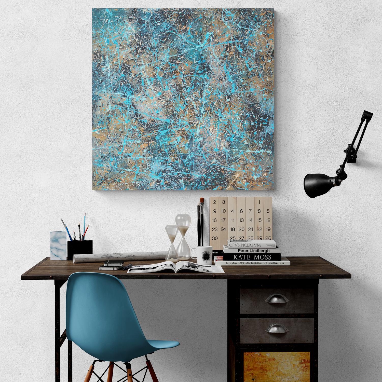 „A Mysterious Background“ Abstrakte Mischtechnik mit strukturiertem Blau, Hellbraun, Hellbraun und Grau im Angebot 1