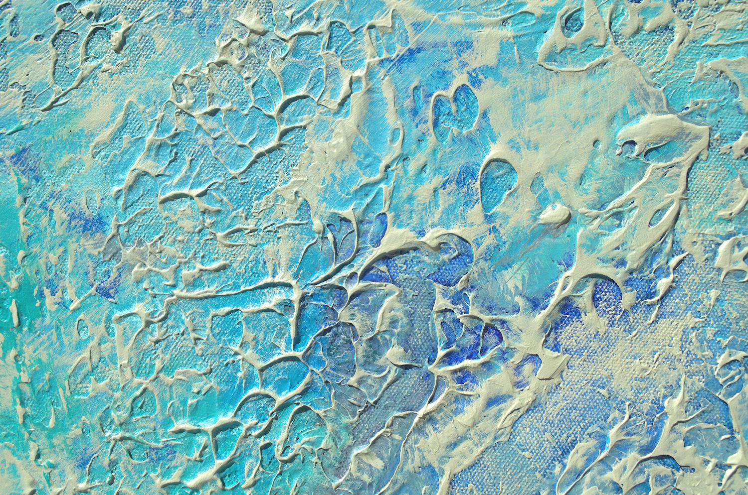 « A Serenely Quiet Sea » - Technique mixte abstraite avec texture bleu sarcelle et turquoise - Bleu Abstract Painting par Nancy Eckels