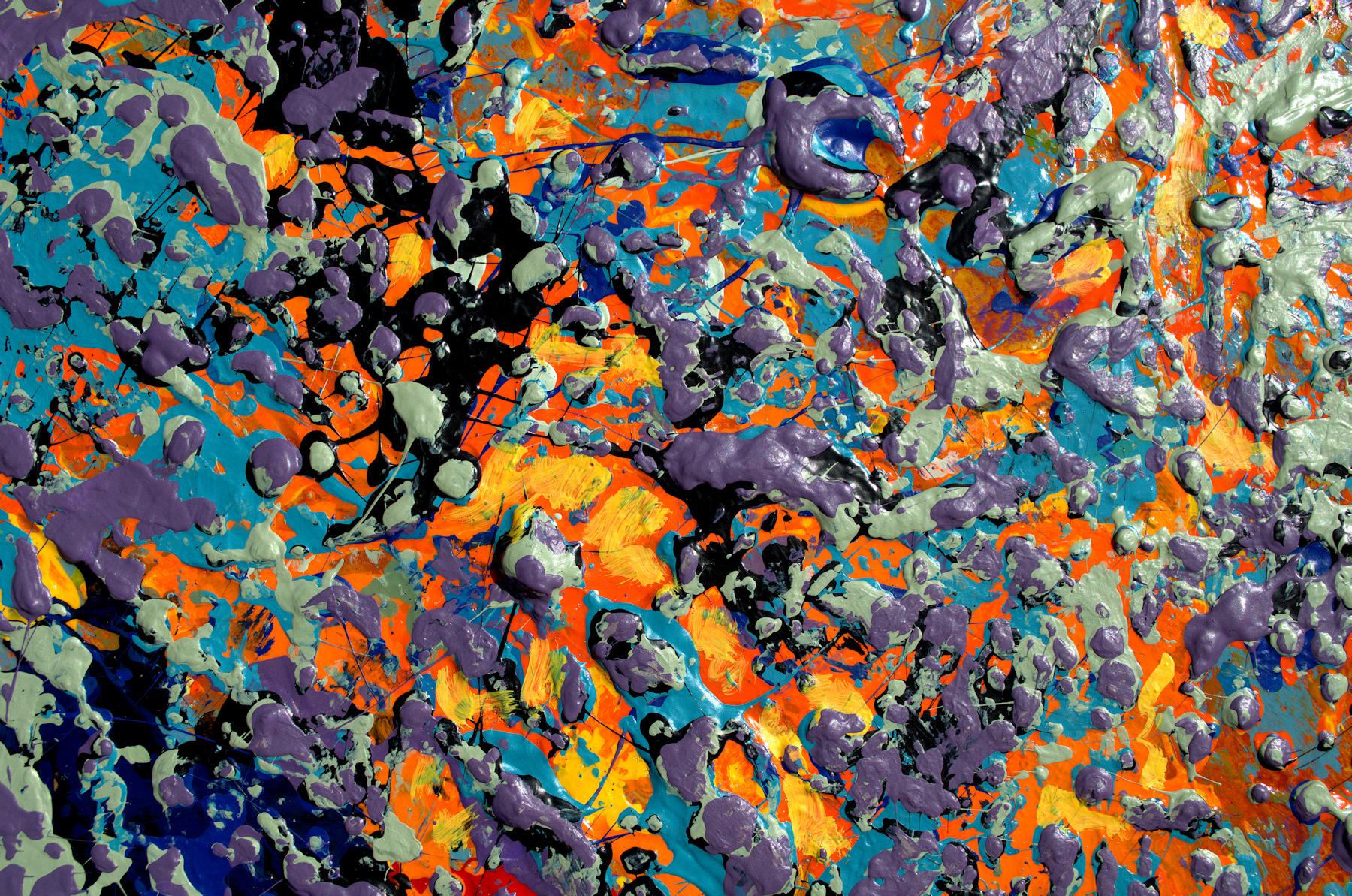 „Cool Day, Warm Breeze“ Großer abstrakter Kommoden mit Textur in Blau, Orange und Lavendel im Angebot 1