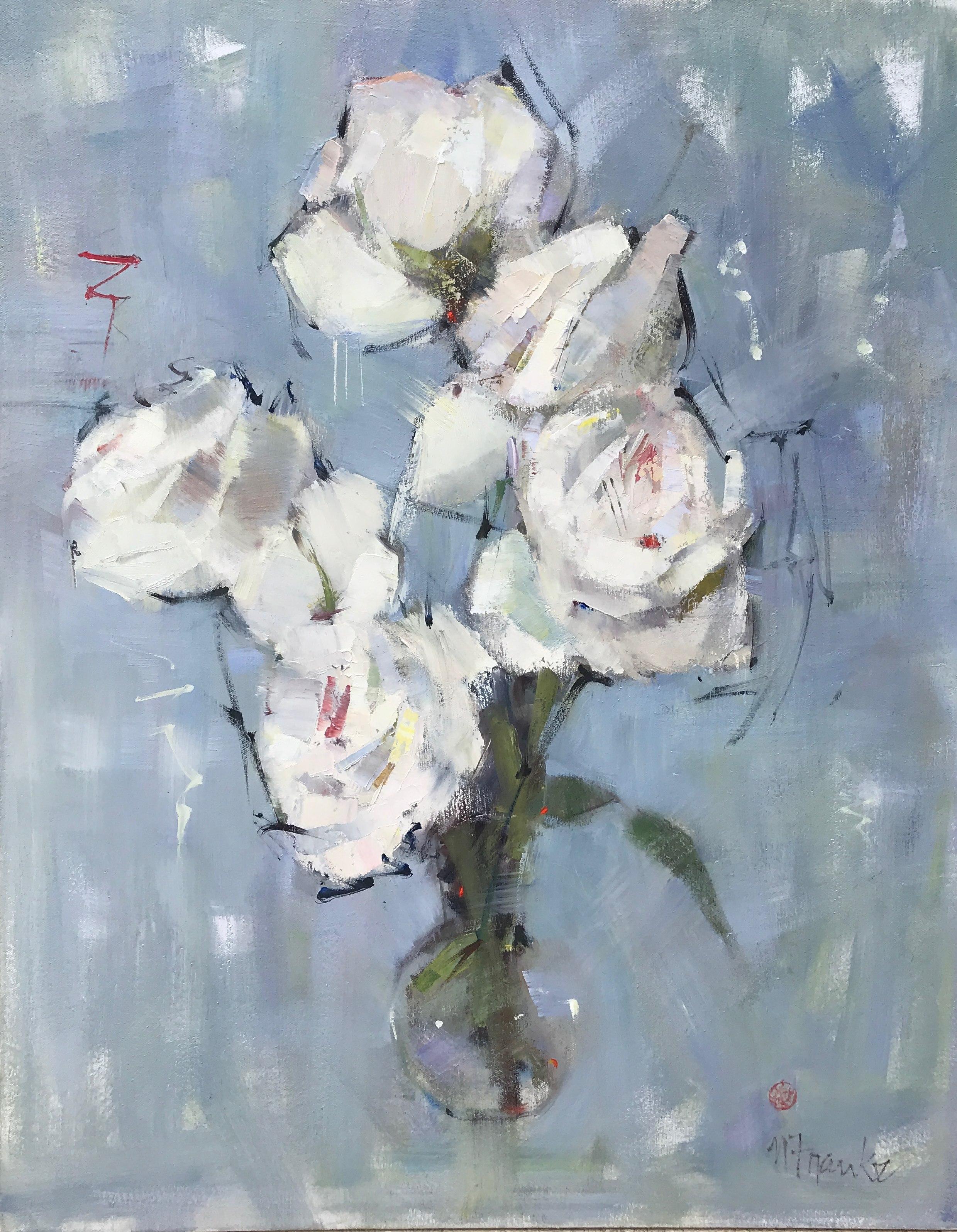 'Synergy' is a medium size framed Impressionist oil on canvas floral painting created by American artist Nancy Franke in 2018. Featuring a soft palette mostly made of light blue, white and green, the painting is an exquisite depiction of white roses