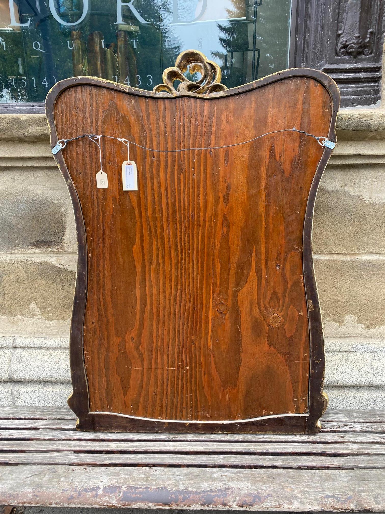 Specchio francese Art Nouveau in legno dorato in vendita 5