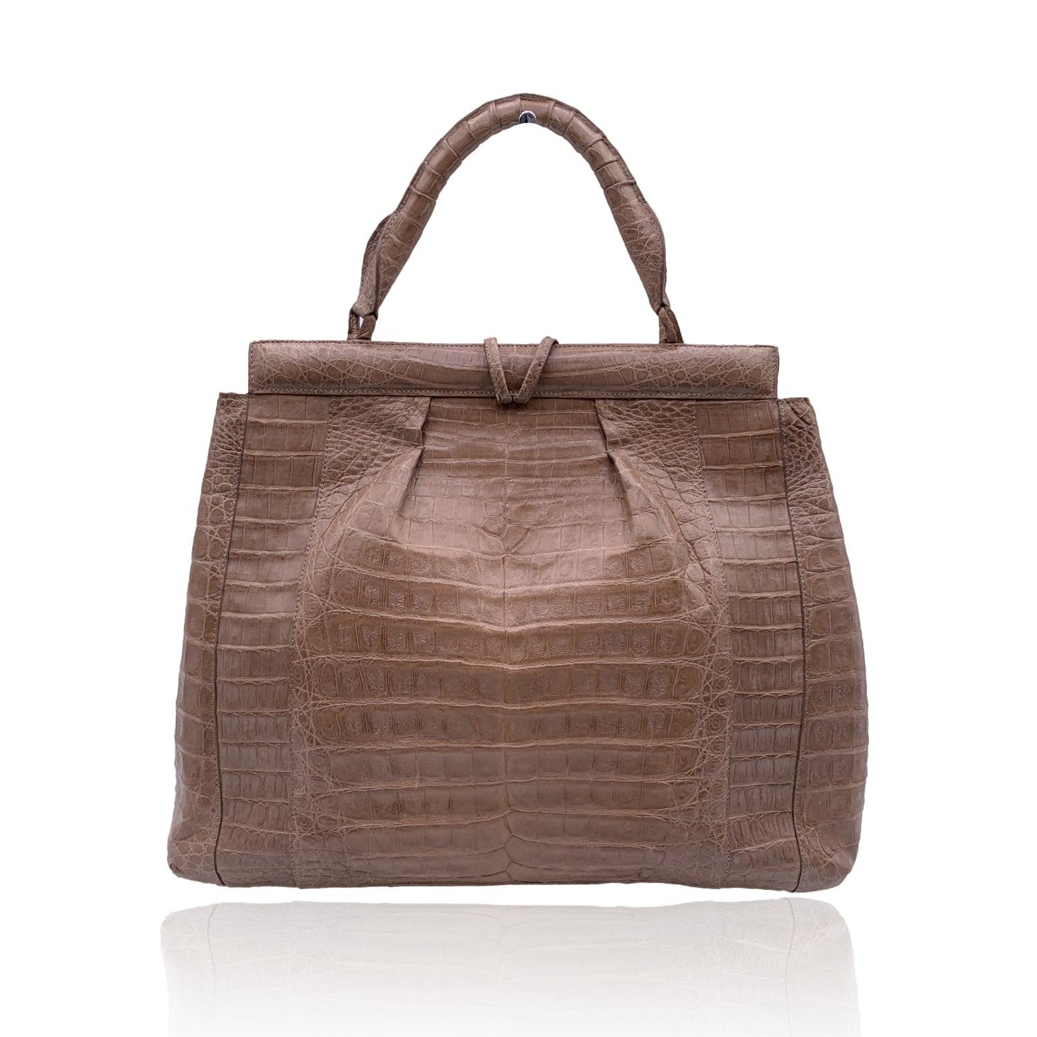 Nancy Gonzales Taupe Beige Leather Satchel Handbag Top Handle Bag In Excellent Condition In Rome, Rome
