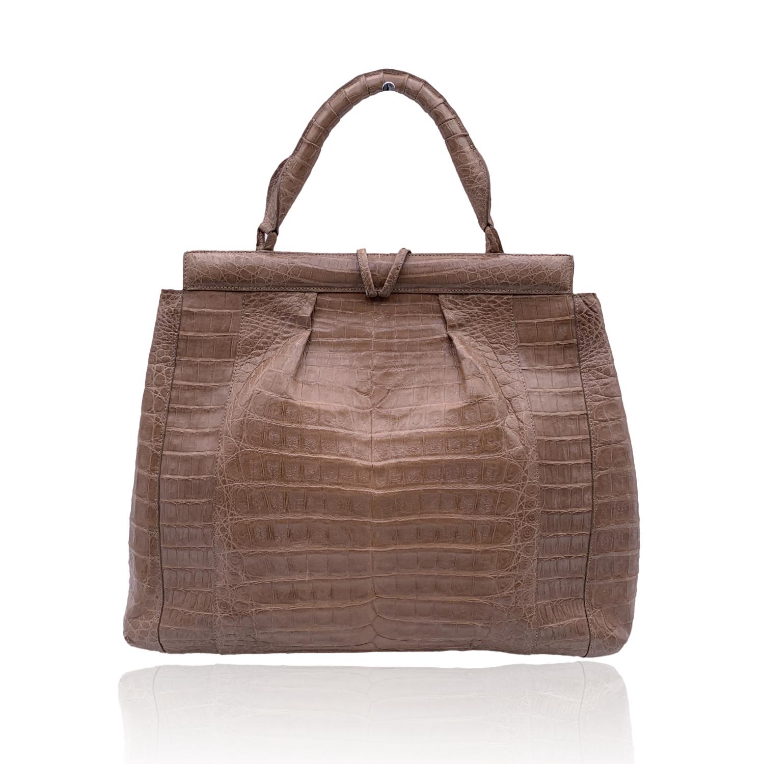 Nancy Gonzales Taupe Leather Satchel Handbag Top Handle Bag In Excellent Condition For Sale In Rome, Rome