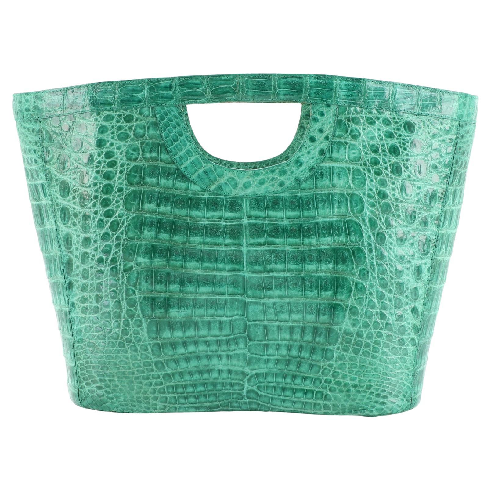 Nancy Gonzalez Green Crocodile Tote Bag For Sale at 1stDibs  nancy  gonzalez bags, nancy gonzalez crocodile handbags, nancy gonzalez crocodile tote  bag