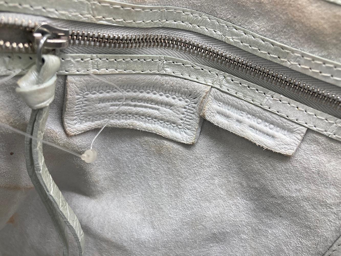 Nancy Gonzalez Pearl White Crocodile Shoulder Bag In Fair Condition For Sale In Philadelphia, PA