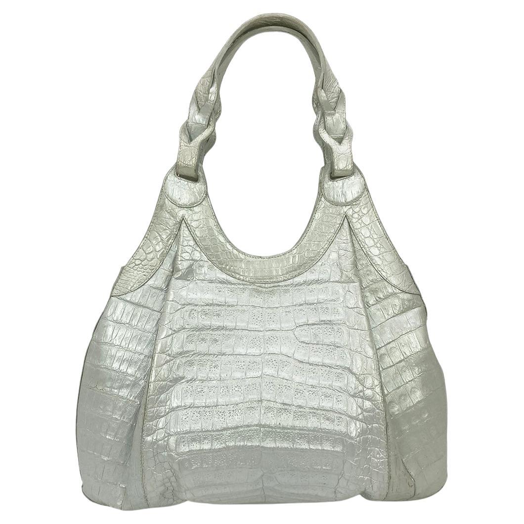 Valextra Serie S Medium Bag in White For Sale at 1stDibs 