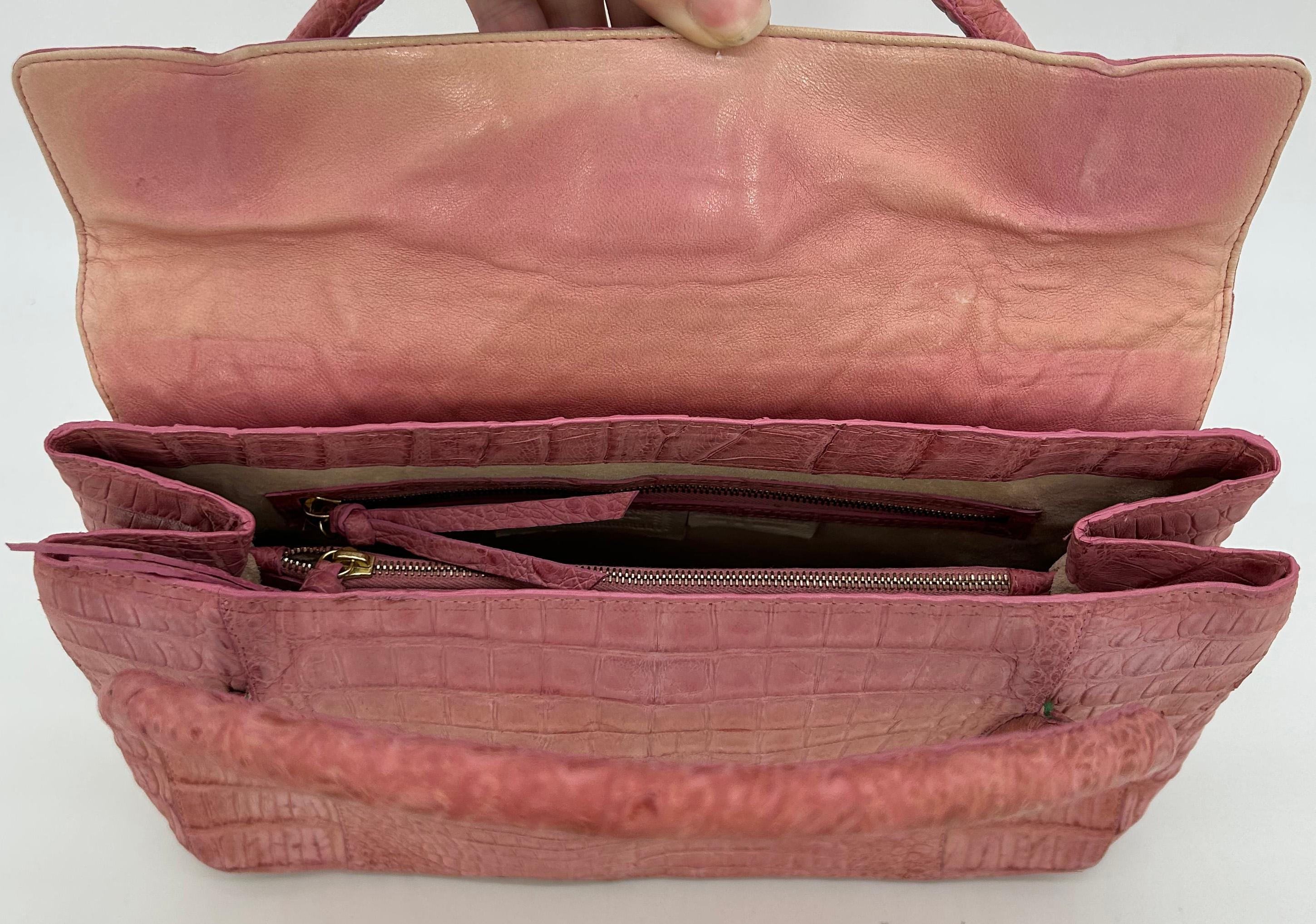 Nancy Gonzalez - Borsa a doppio manico in coccodrillo rosa con patta superiore in vendita 11