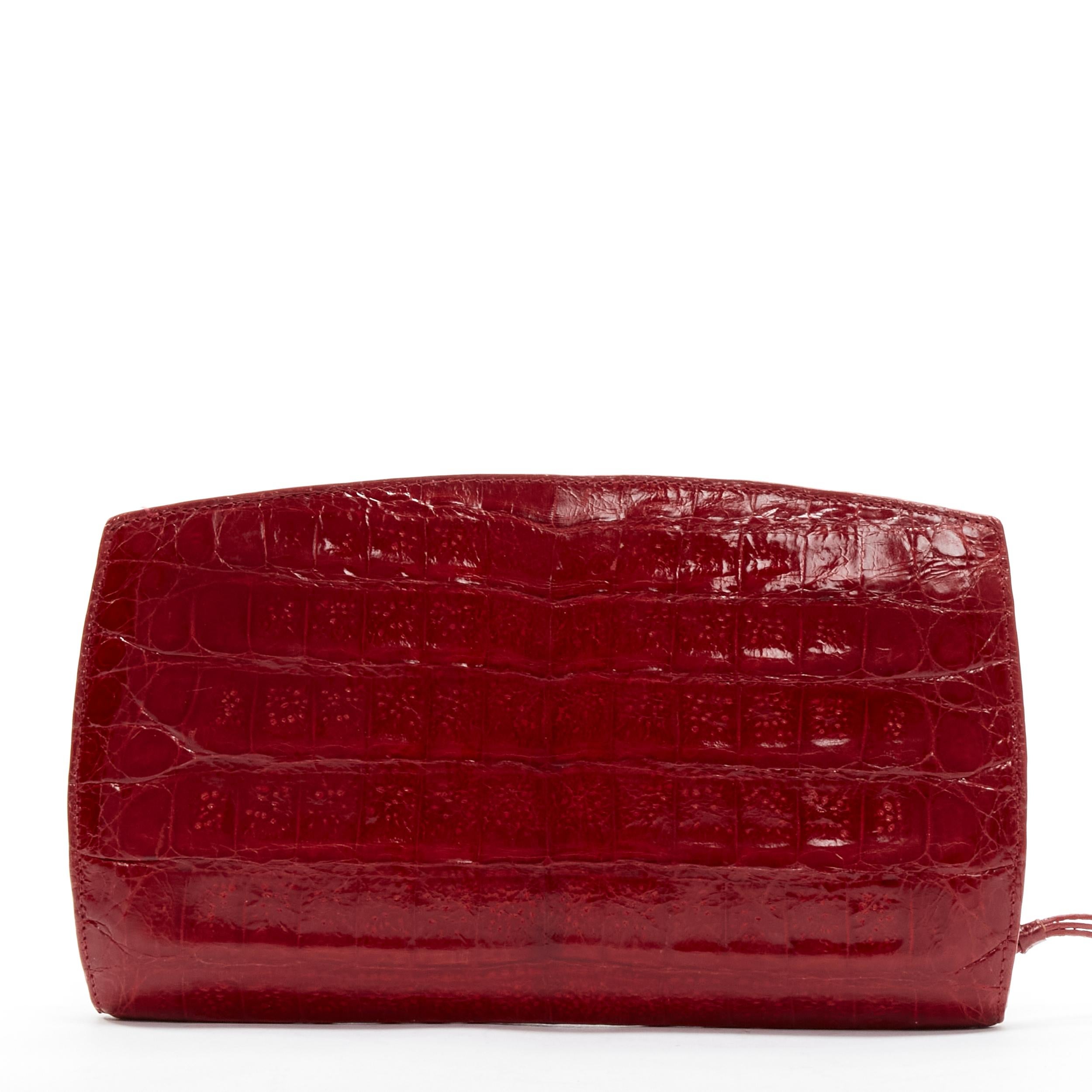 NANCY GONZALEZ red croc scaled leather luxe zip around clutch bag wallet In Excellent Condition For Sale In Hong Kong, NT