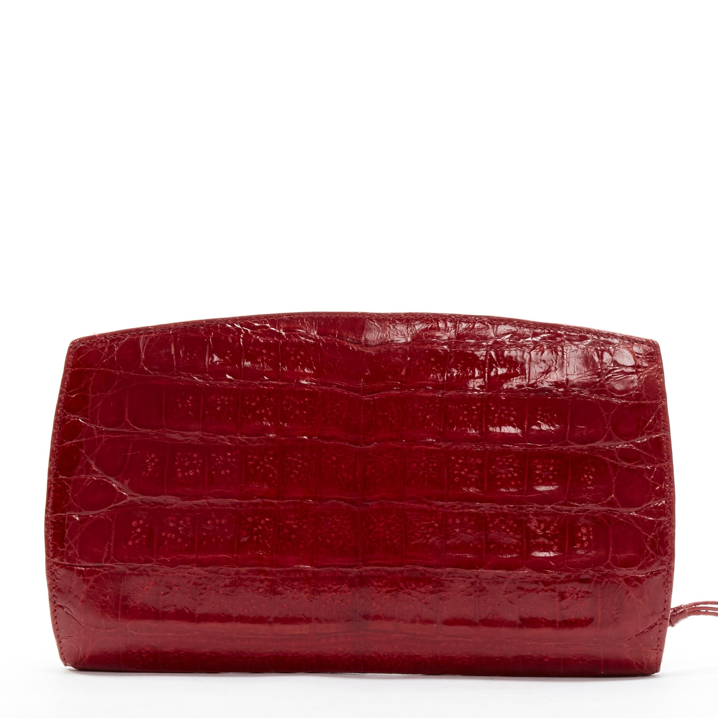 NANCY GONZALEZ red croc scaled leather luxe zip around clutch bag wallet In Excellent Condition In Hong Kong, NT