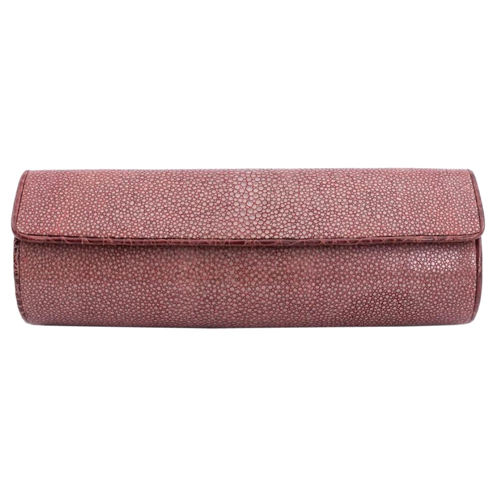 Nancy Gonzalez pochette en galuchat en vente